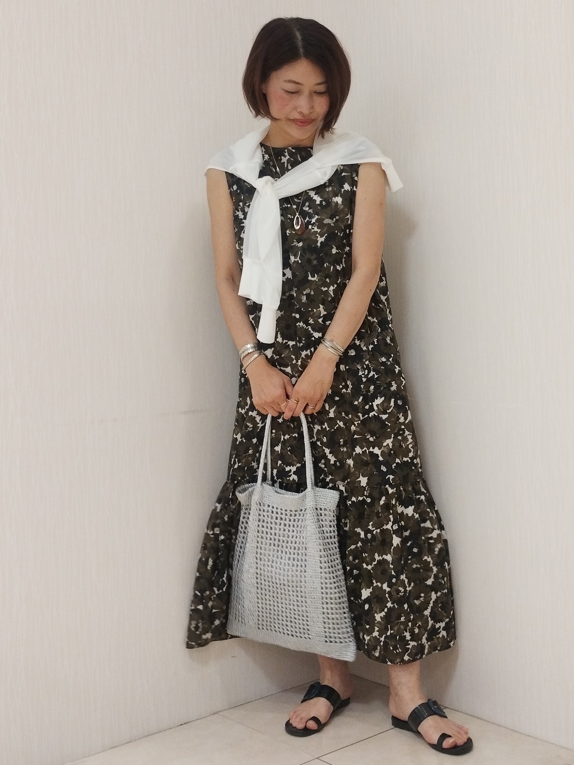 u&minus;macoさんの「UNTITLED｜【7色展開/ゆったり/ショート丈】シアートリコットカーディガン」を使ったコーディネート
