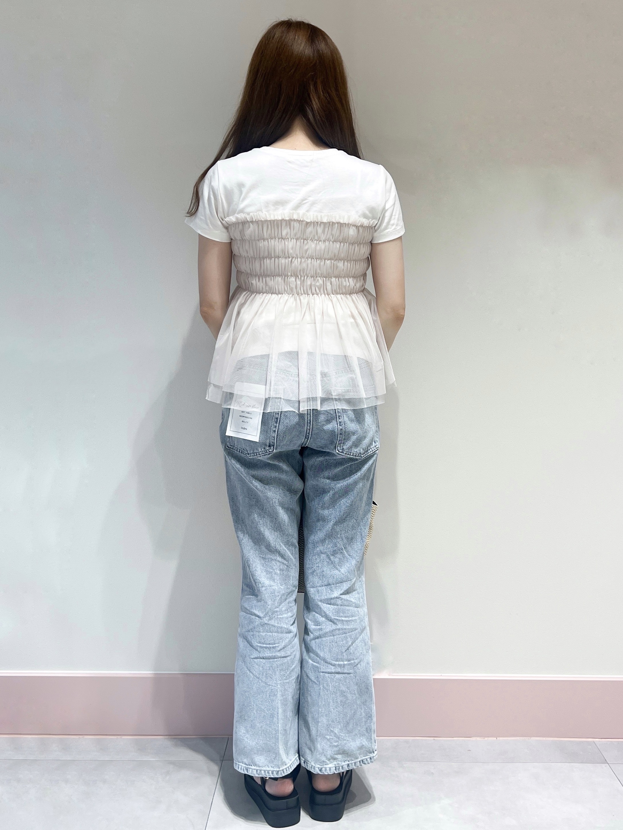 nanaさんの「index｜チュールペプラムトップス【洗濯機OK／接触冷感／UVケア】」を使ったコーディネート