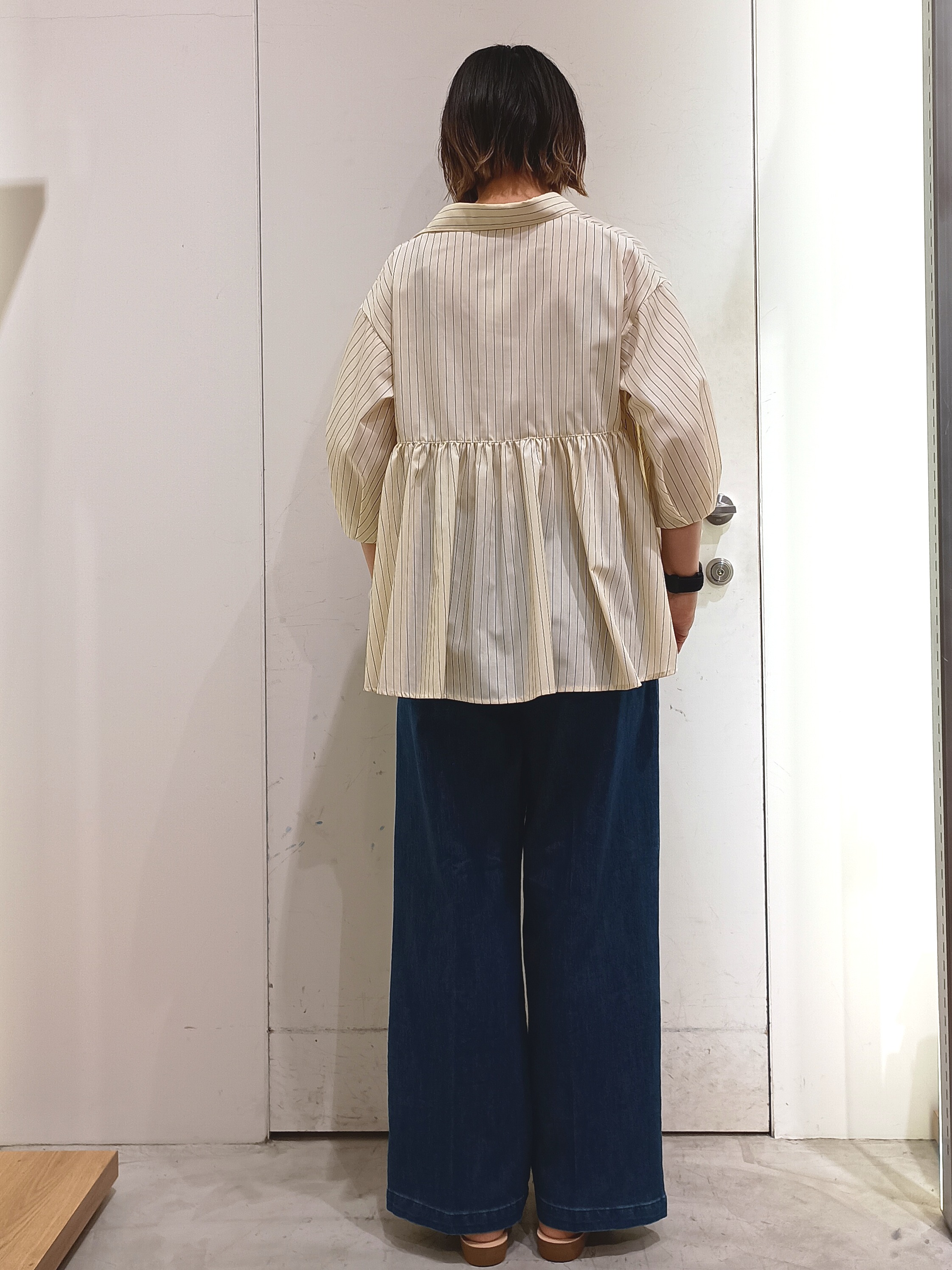 shinkoさんの「OPAQUE.CLIP｜スキッパーペプラムブラウス【洗濯機OK】」を使ったコーディネート