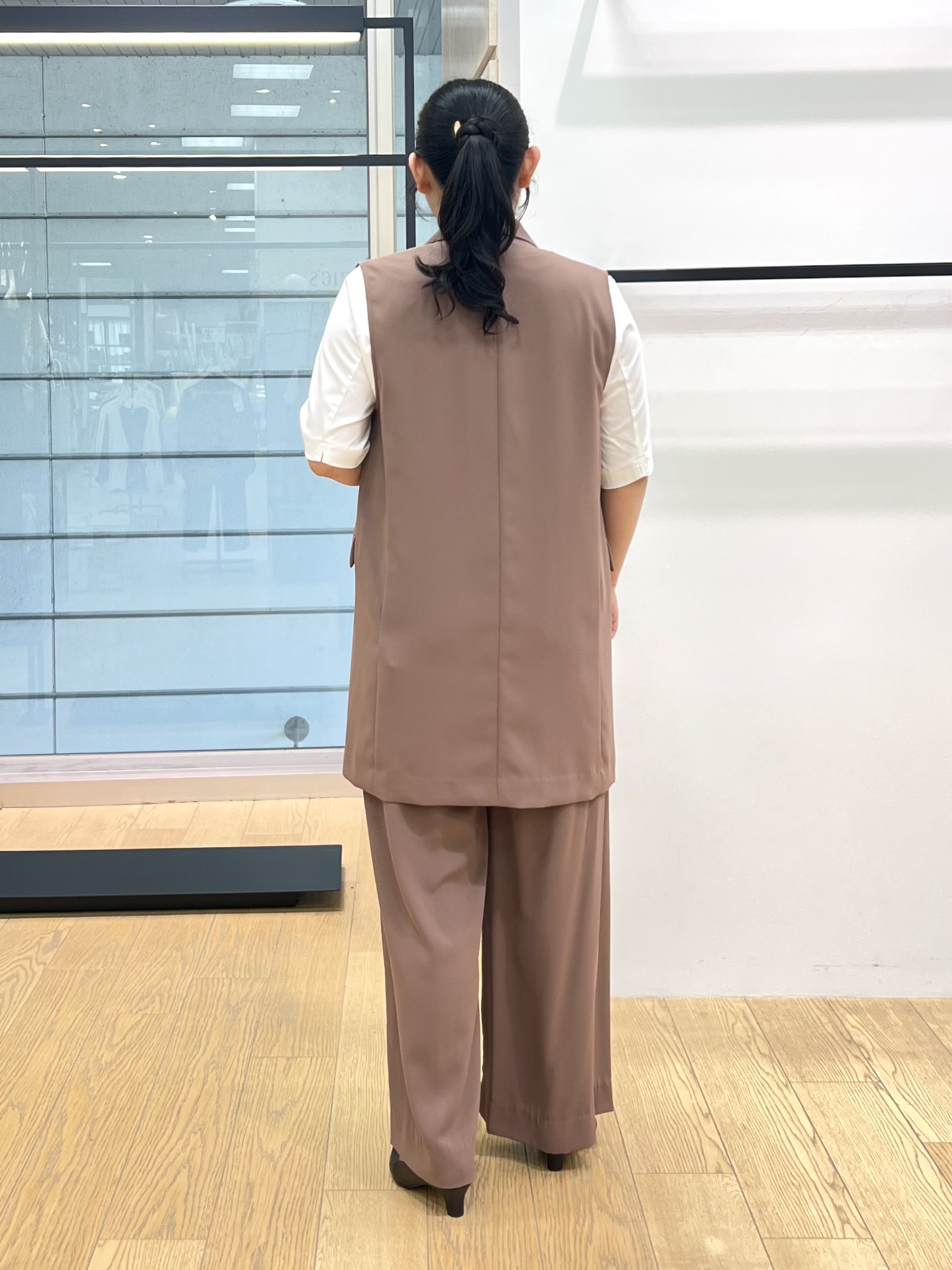 shimaさんの「INDIVI｜【接触冷感／透湿／着る日傘】颯爽ジレジャケット」を使ったコーディネート