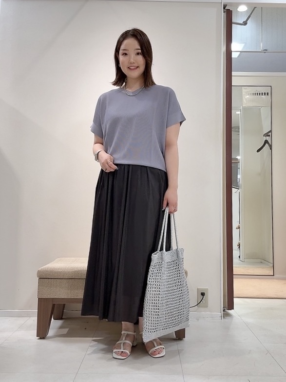 YUIさんの「UNTITLED｜【11色展開/体型カバー】前後2WAYフレンチスリーブニット」を使ったコーディネート