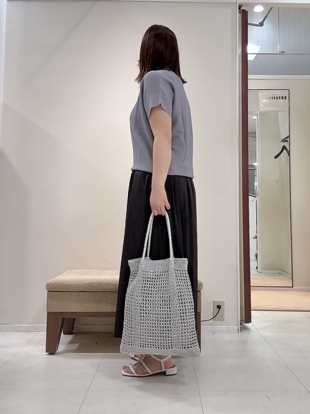YUIさんの「UNTITLED｜【11色展開/体型カバー】前後2WAYフレンチスリーブニット」を使ったコーディネート