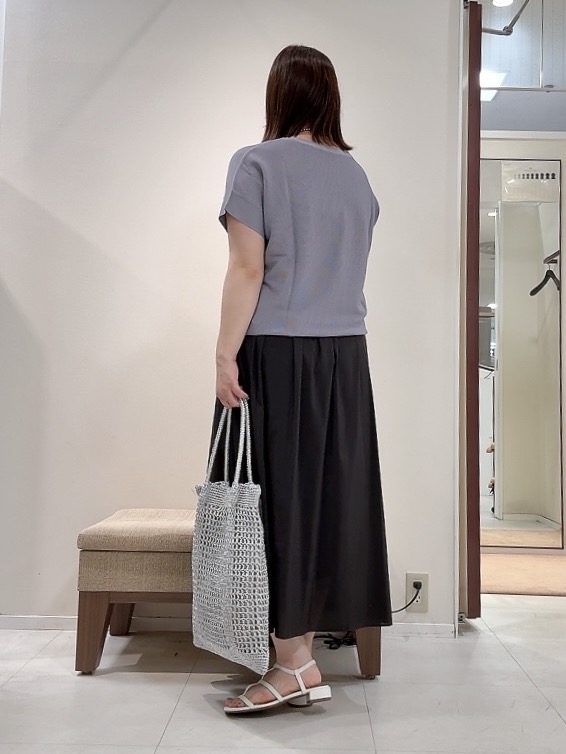 YUIさんの「UNTITLED｜【11色展開/体型カバー】前後2WAYフレンチスリーブニット」を使ったコーディネート