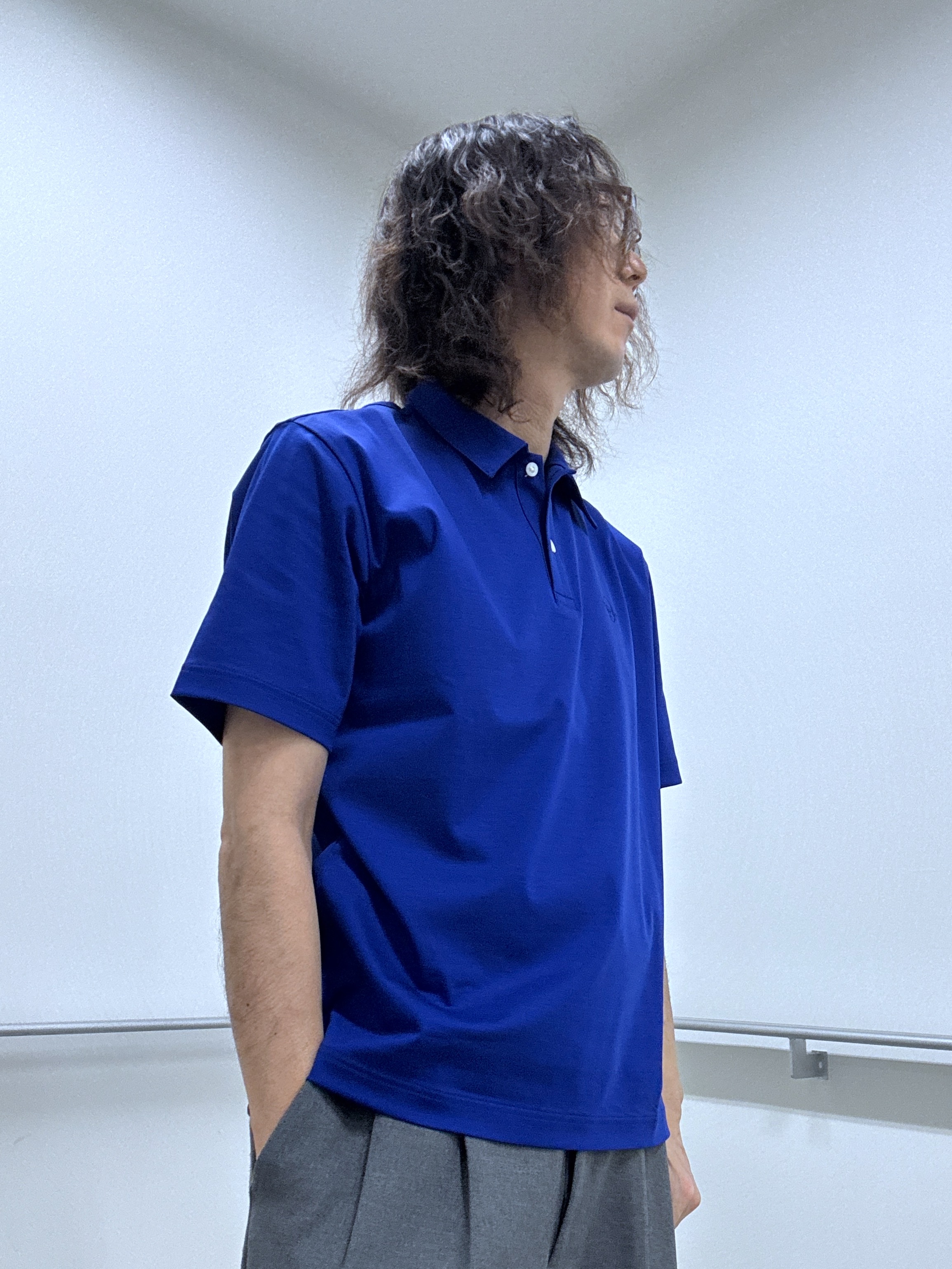 おーのさんの「TAKEO KIKUCHI｜【接触冷感】アイスクリアコットン ワンポイント ポロシャツ」を使ったコーディネート