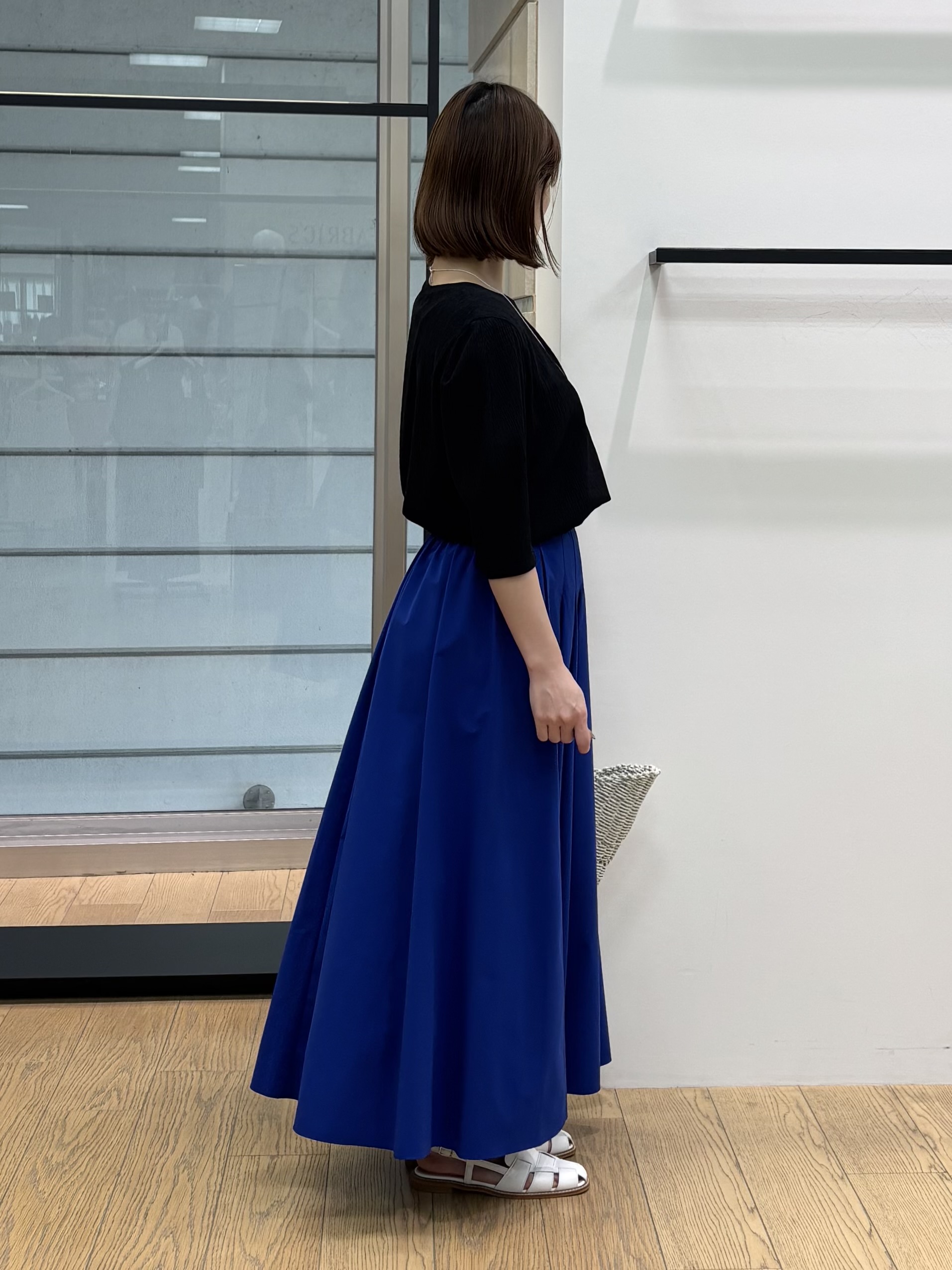 asamiさんの「INDIVI｜【UVケア／吸汗速乾】チェック柄タックボリュームスリーブトップス」を使ったコーディネート