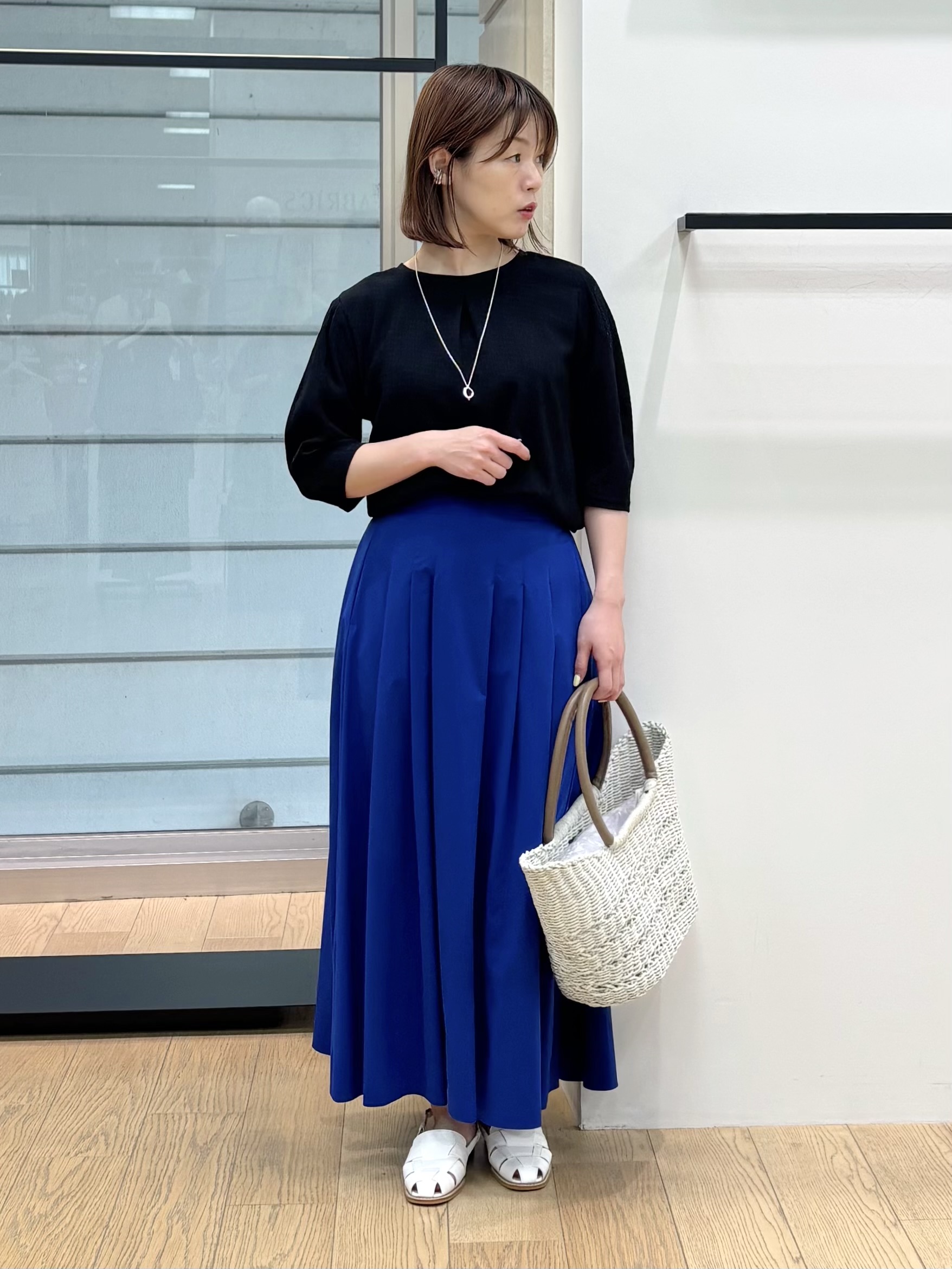 asamiさんの「INDIVI｜【UVケア／吸汗速乾】チェック柄タックボリュームスリーブトップス」を使ったコーディネート