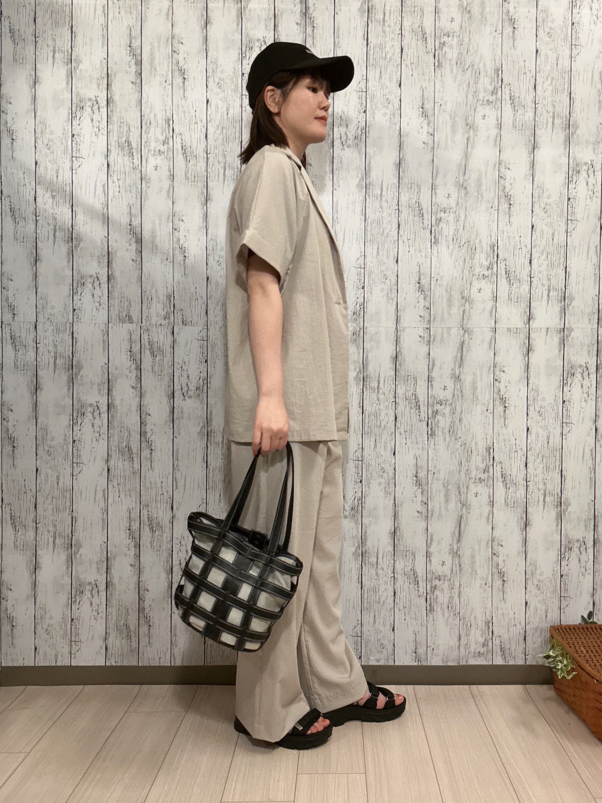 シカさんの「SHOO･LA･RUE｜【高レビュー/洗濯機可/セットアップ可】軽凛(かろりん) 半袖ジャケット」を使ったコーディネート