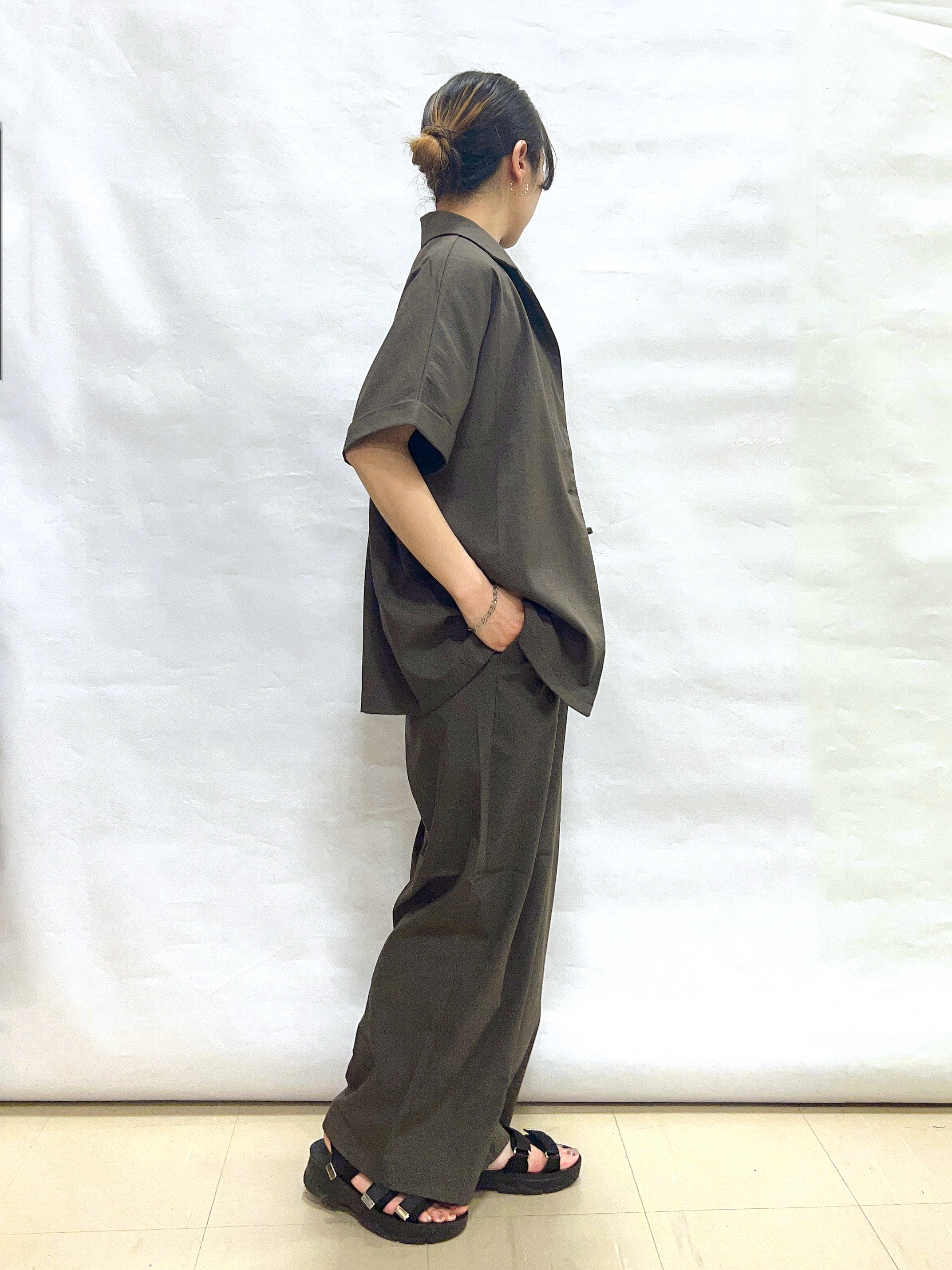 まっつんさんの「SHOO･LA･RUE｜【高レビュー/洗濯機可/セットアップ可】軽凛(かろりん) 半袖ジャケット」を使ったコーディネート