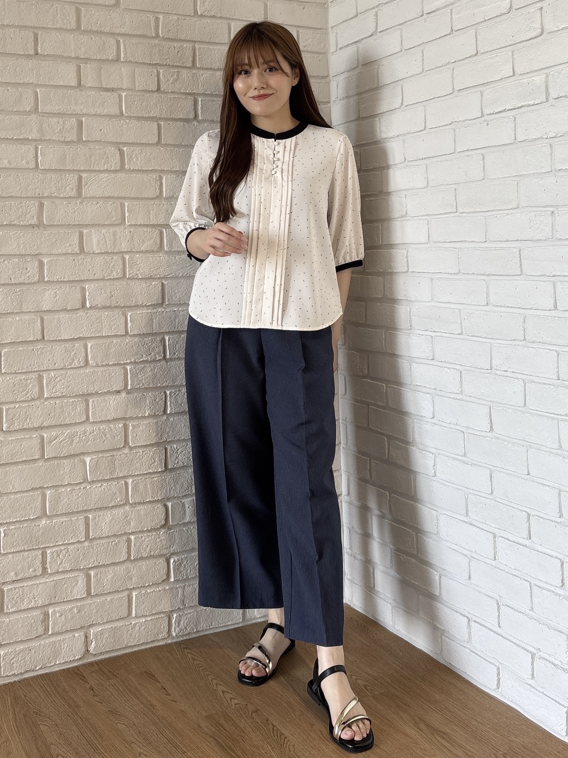 sayaさんの「grove｜【二の腕カバー・お仕事】フロントタック配色ブラウス」を使ったコーディネート