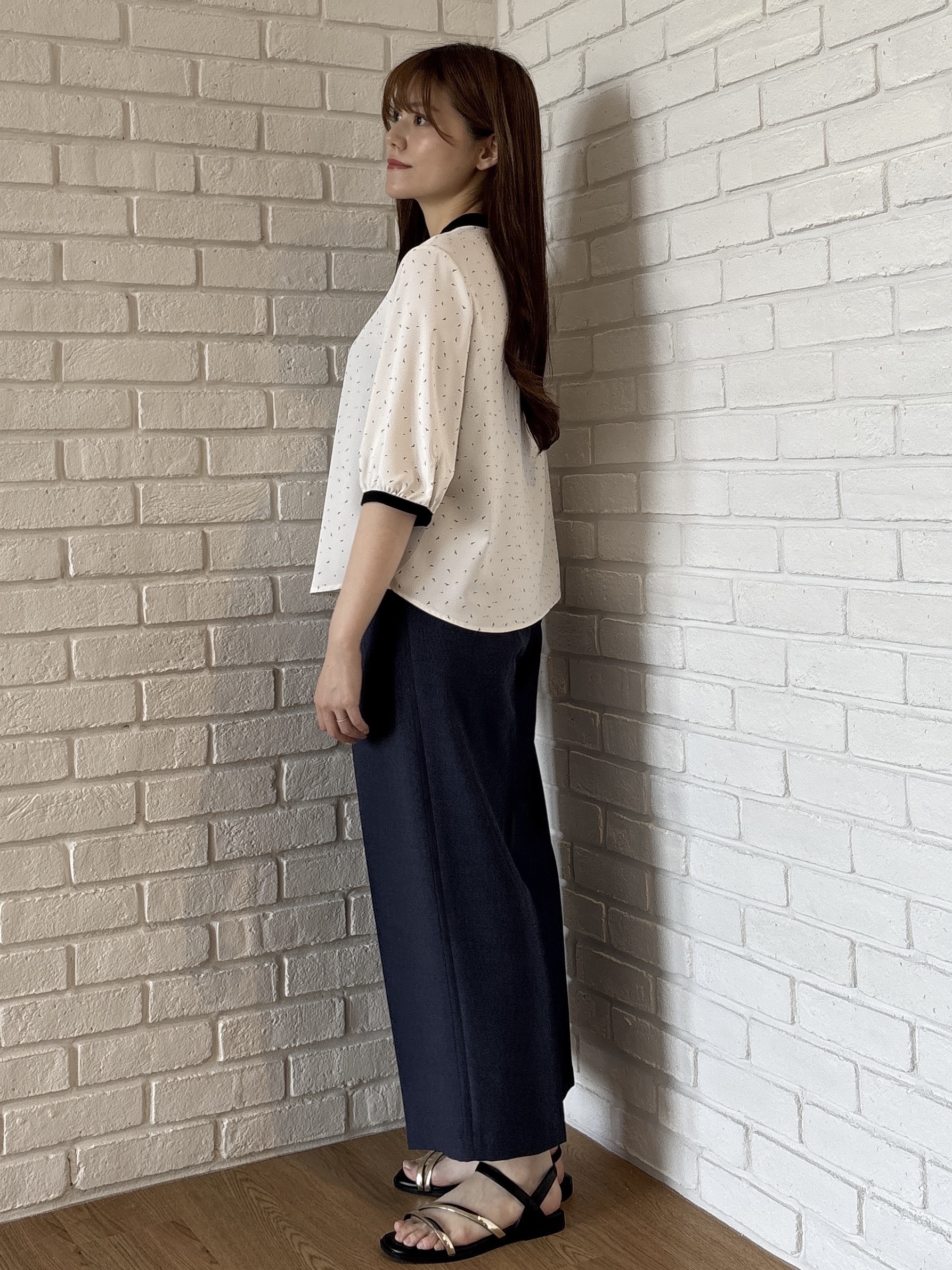 sayaさんの「grove｜【二の腕カバー・お仕事】フロントタック配色ブラウス」を使ったコーディネート