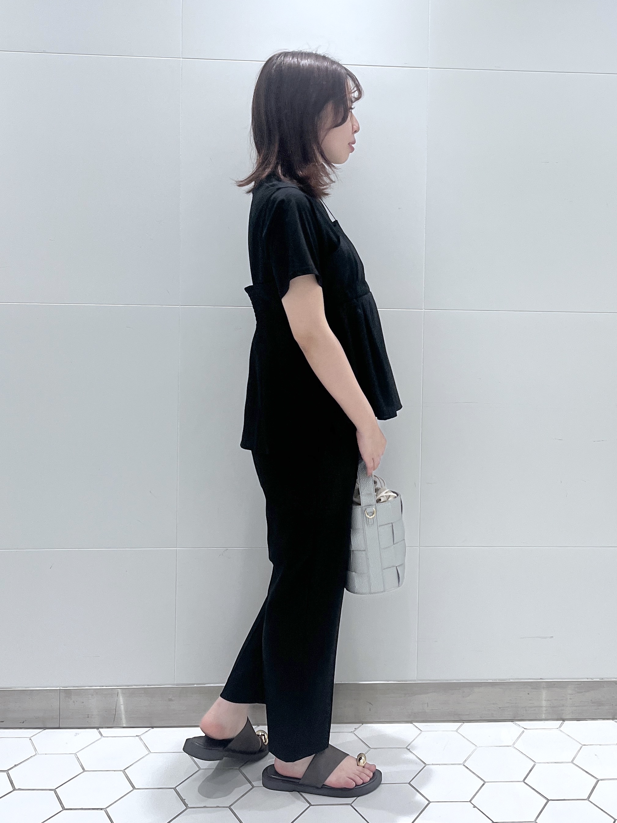 Makinoさんの「Dessin｜【セットアップ可/UVカット/洗える】ビスチェドッキングTシャツ」を使ったコーディネート