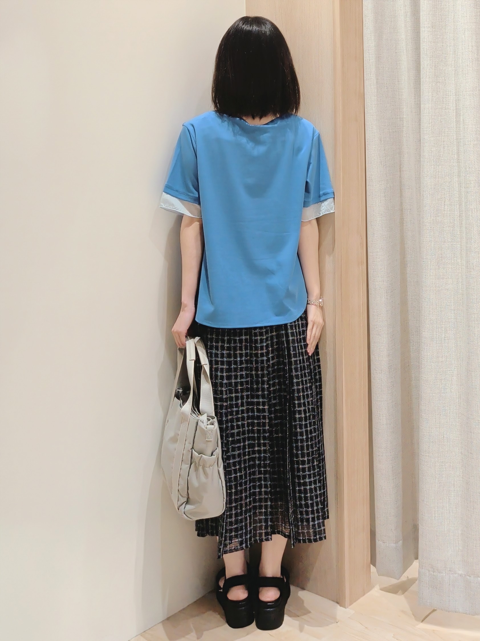 Yuiさんの「grove｜【二の腕カバー/UVカット】袖口シアースクエアネックTシャツ」を使ったコーディネート