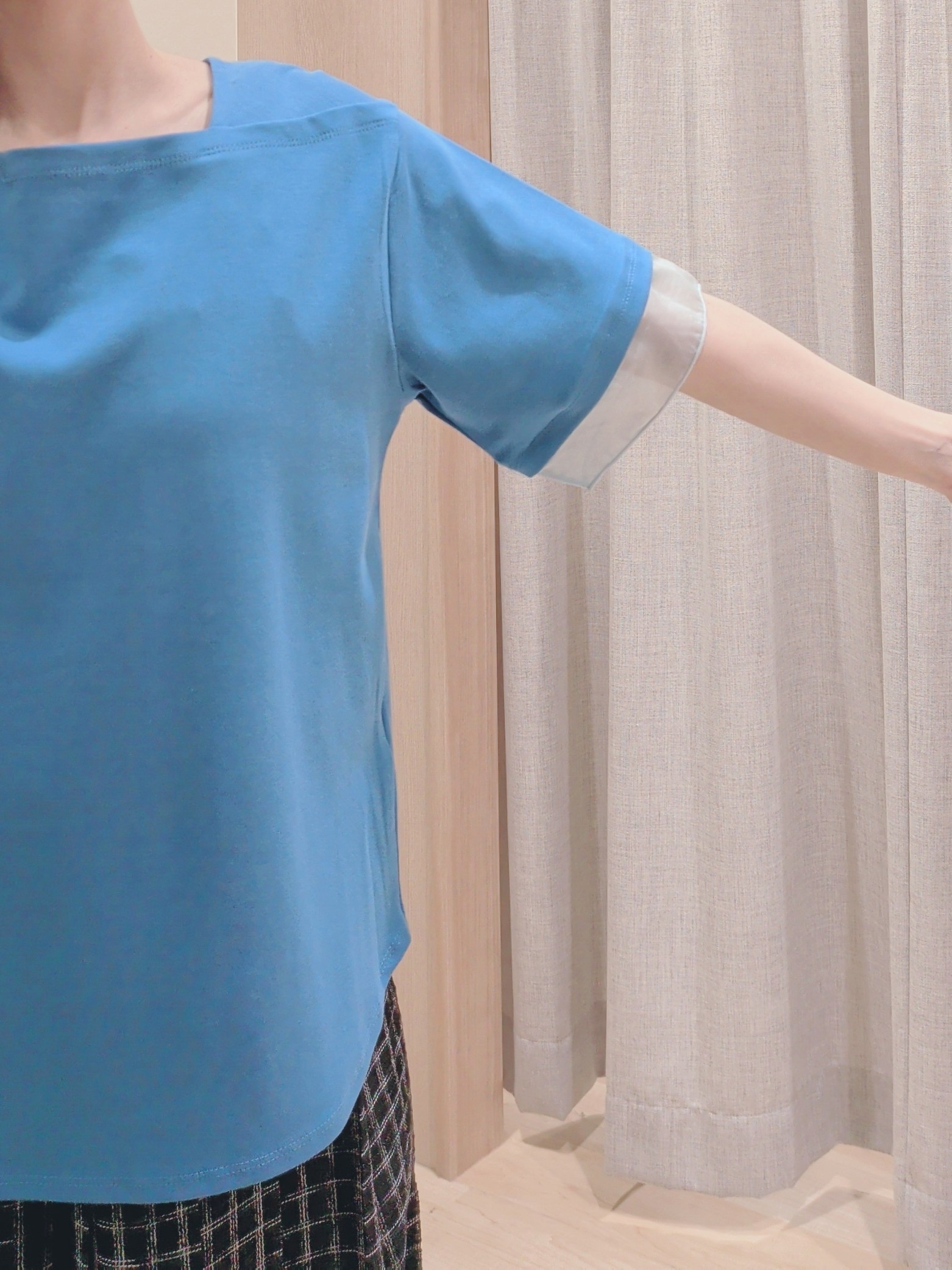 Yuiさんの「grove｜【二の腕カバー/UVカット】袖口シアースクエアネックTシャツ」を使ったコーディネート