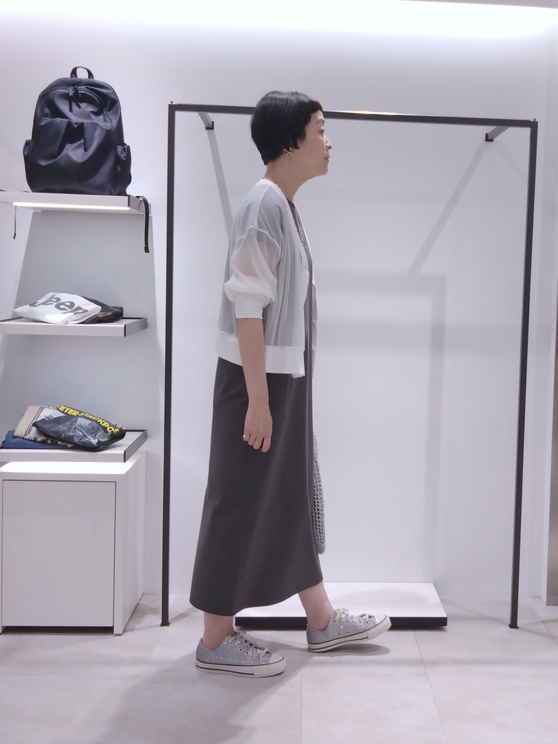 まちこさんの「UNTITLED｜【7色展開/ゆったり/ショート丈】シアートリコットカーディガン」を使ったコーディネート