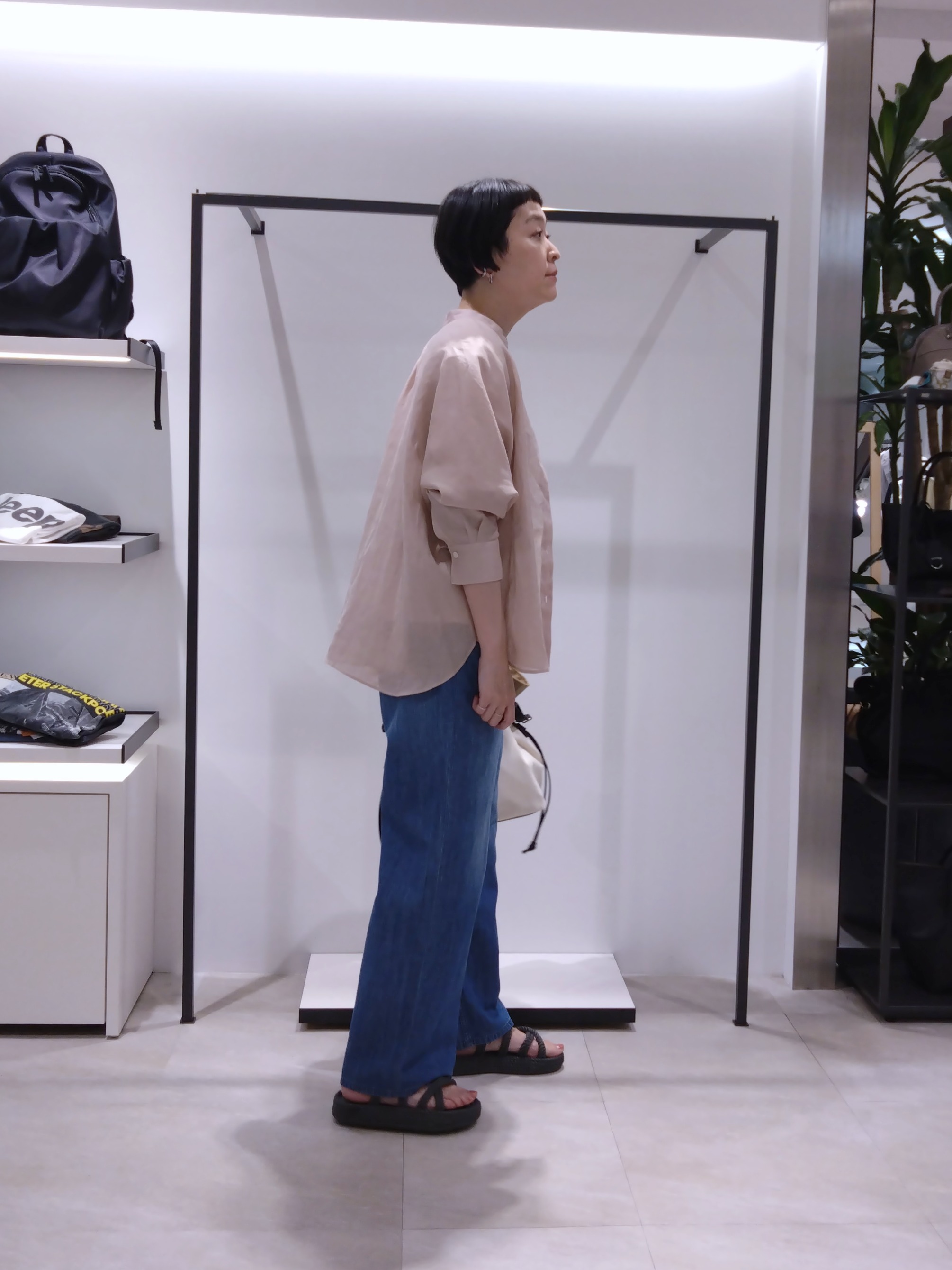 まちこさんの「UNTITLED｜コットンロゴTシャツ」を使ったコーディネート
