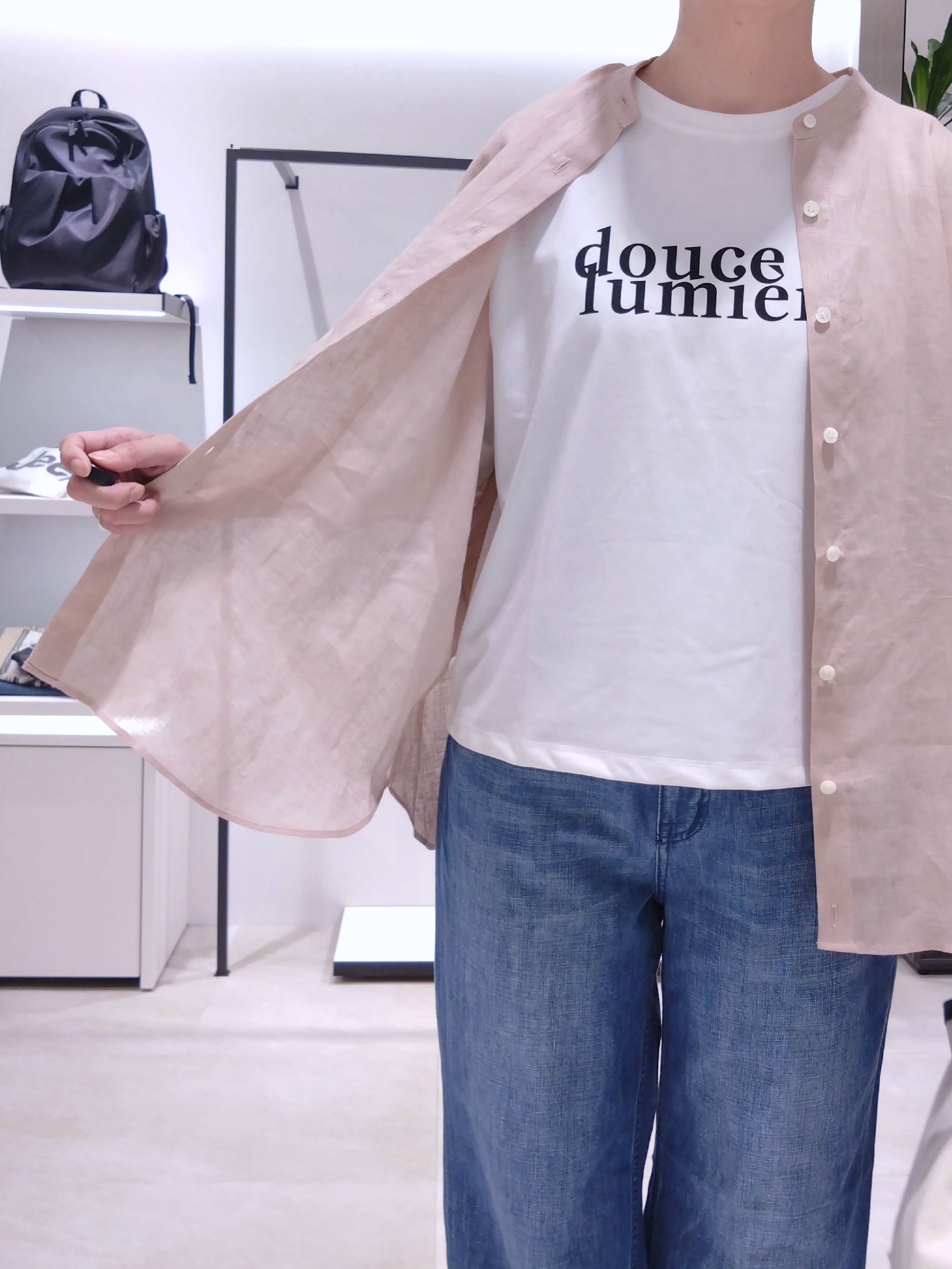 まちこさんの「UNTITLED｜コットンロゴTシャツ」を使ったコーディネート