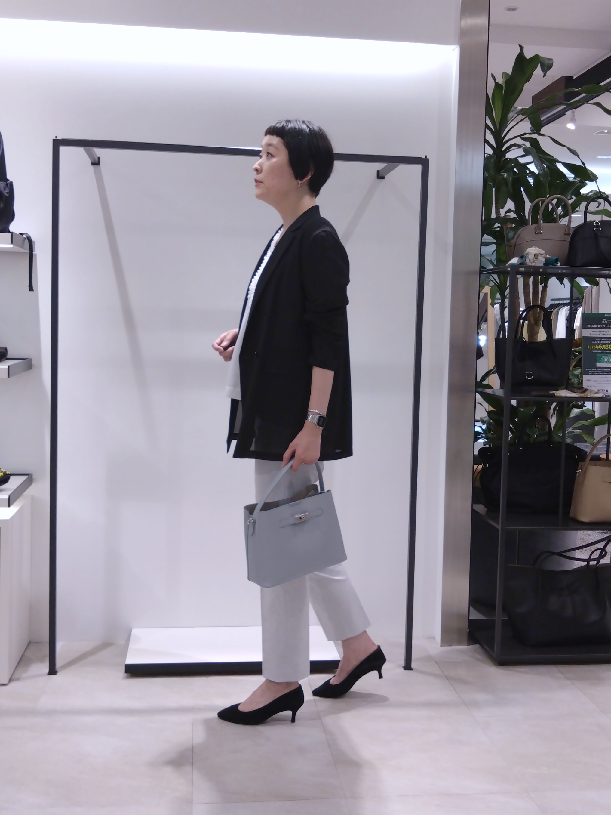 まちこさんの「UNTITLED｜◆【セットアップ可/接触冷感/通気性】ドライシアーダブルジャケット」を使ったコーディネート