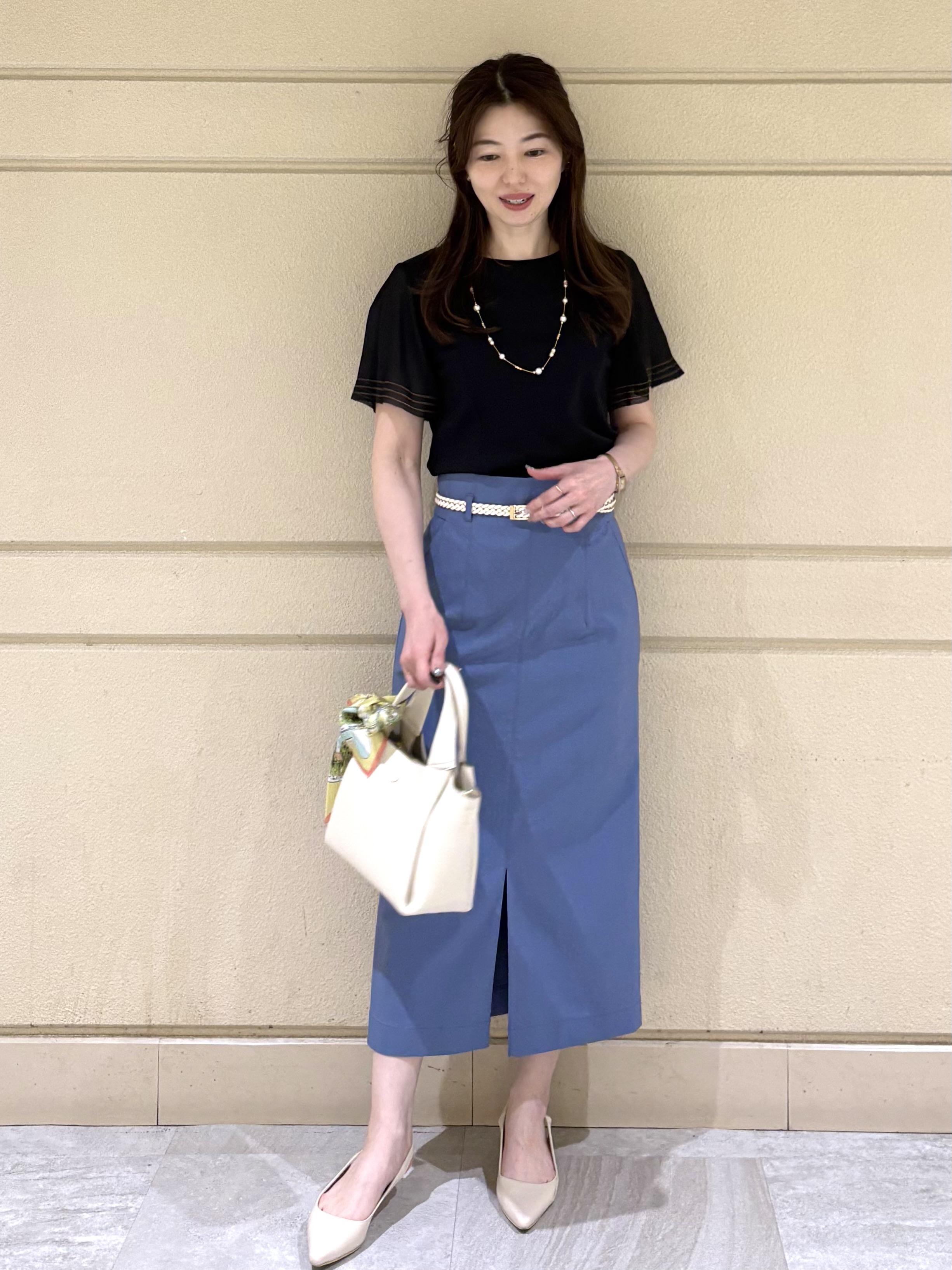sakiさんの「COUP DE CHANCE｜【手洗い可】フレアスリーブカットソー」を使ったコーディネート