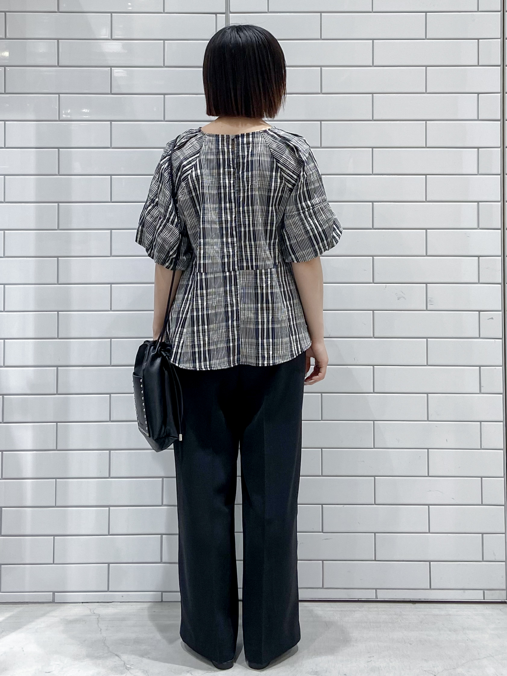kimiさんの「OPAQUE.CLIP｜チェック柄ペプラムブラウス【洗濯機OK】」を使ったコーディネート