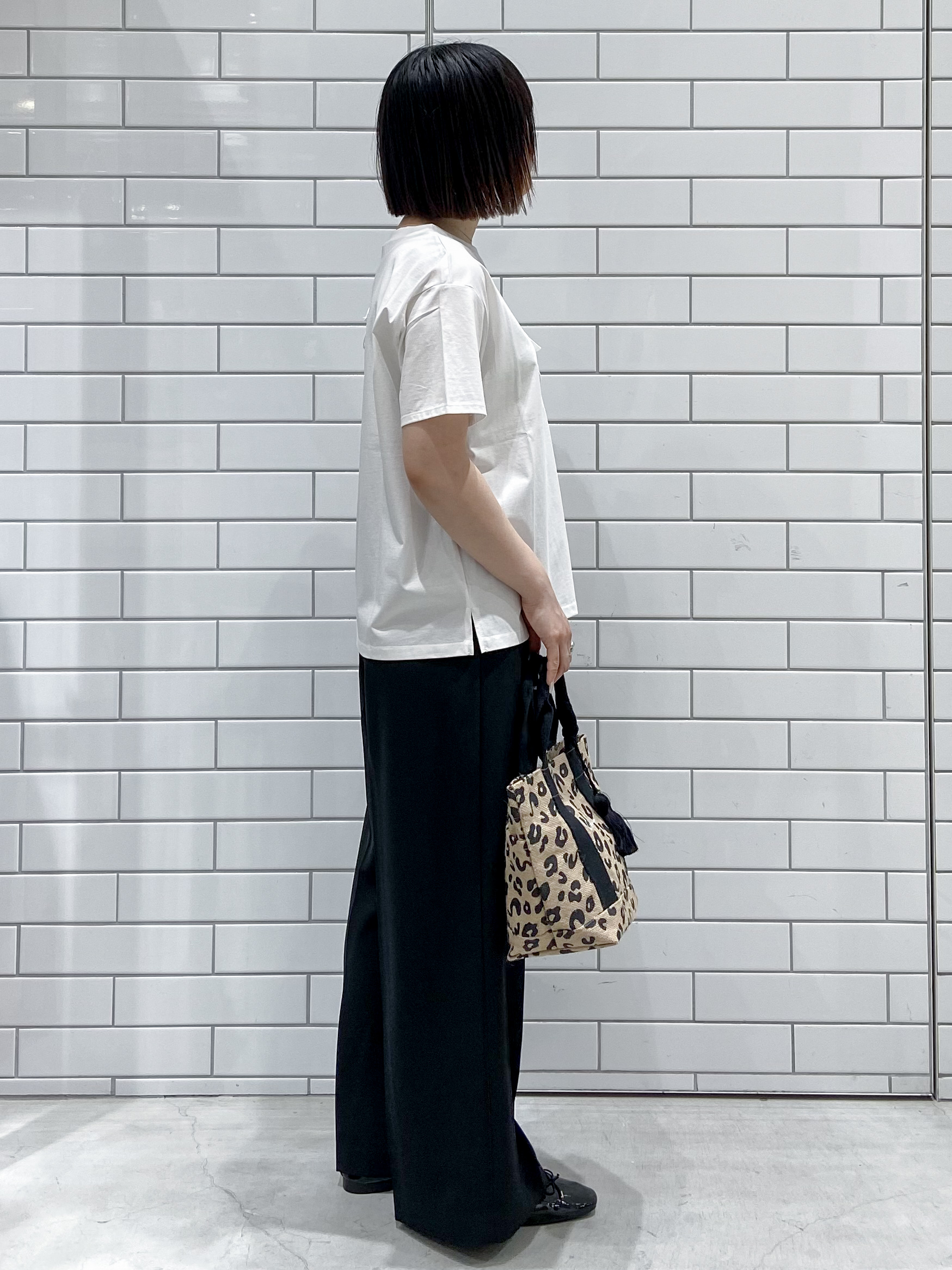 kimiさんの「OPAQUE.CLIP｜【UV／接触冷感】フリルショルダーカットソー《洗濯機OK》」を使ったコーディネート