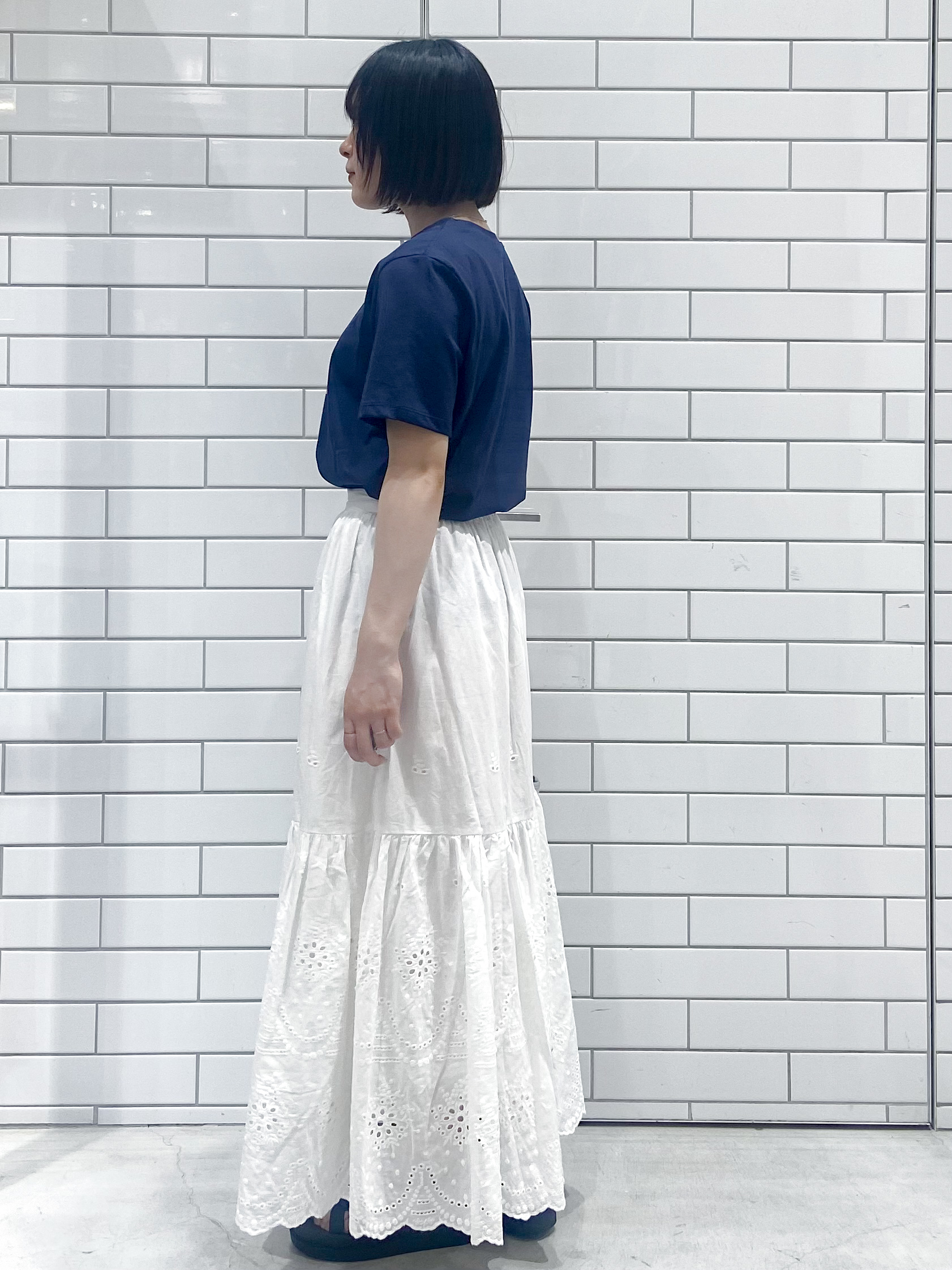 kimiさんの「OPAQUE.CLIP｜アソートロゴTシャツ【洗濯機OK】」を使ったコーディネート