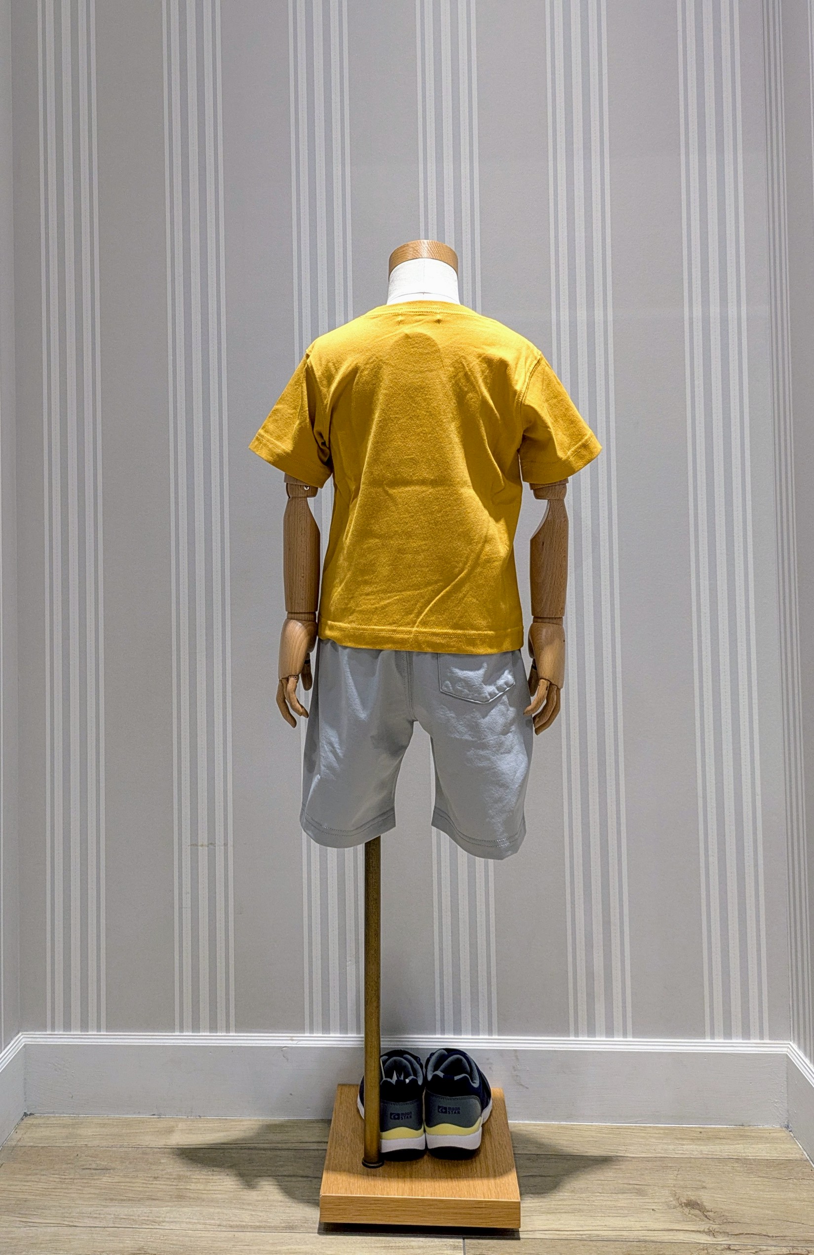 Yoshidaさんの「Dessin｜【リンクコーデ可/洗える】オーガニックコットン Tシャツ」を使ったコーディネート