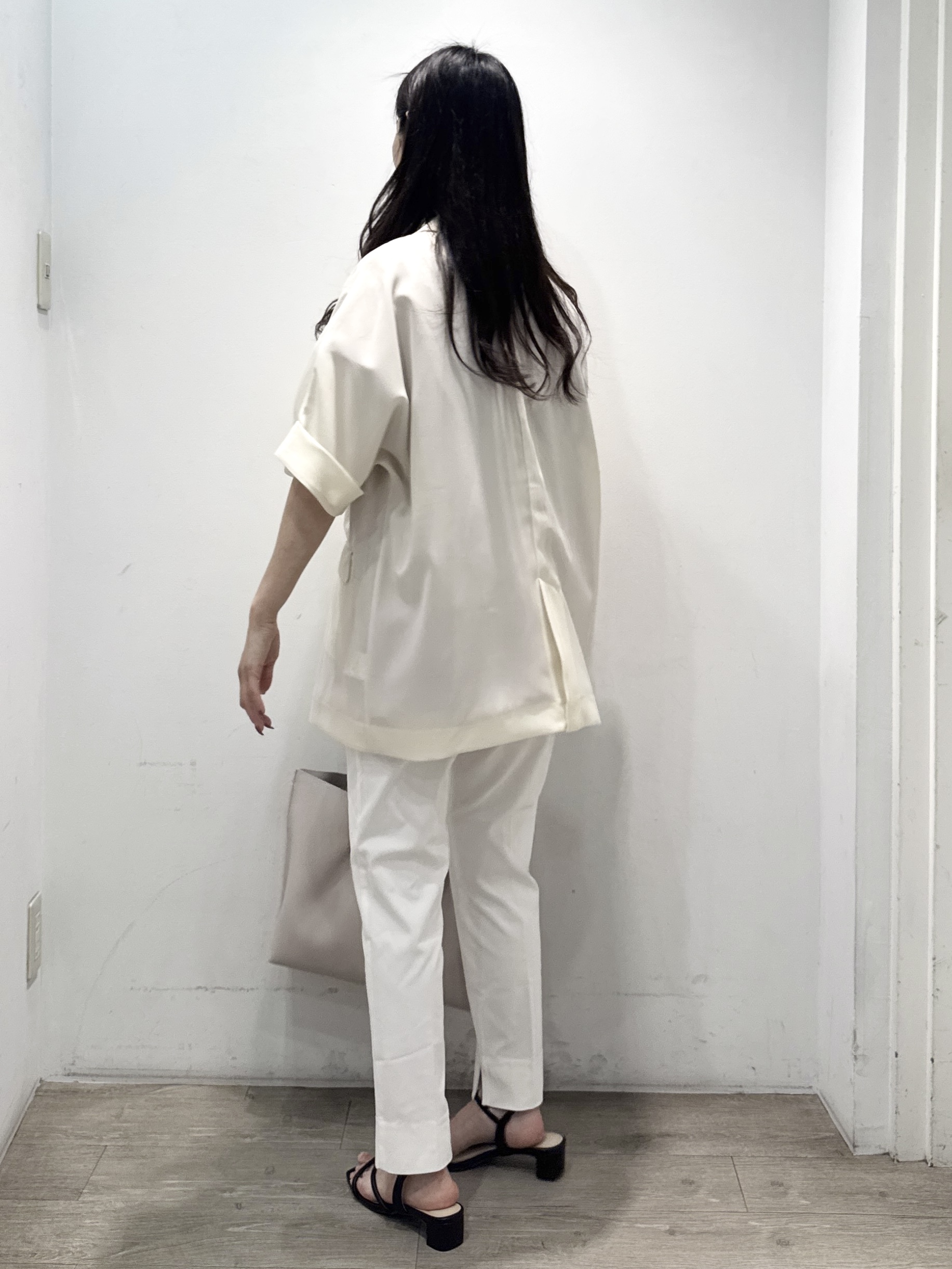 yuicciさんの「OPAQUE.CLIP｜【接触冷感／吸水速乾／防シワ】リネンライクテーラードジャケット《洗濯機OK》」を使ったコーディネート