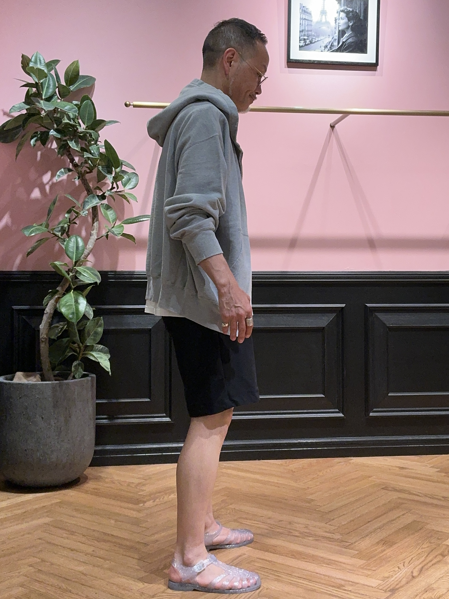 torigoeさんの「DRESSTERIOR｜◆REMI RELIEF（レミレリーフ）SP加工裏毛ZIPパーカ New Fit」を使ったコーディネート