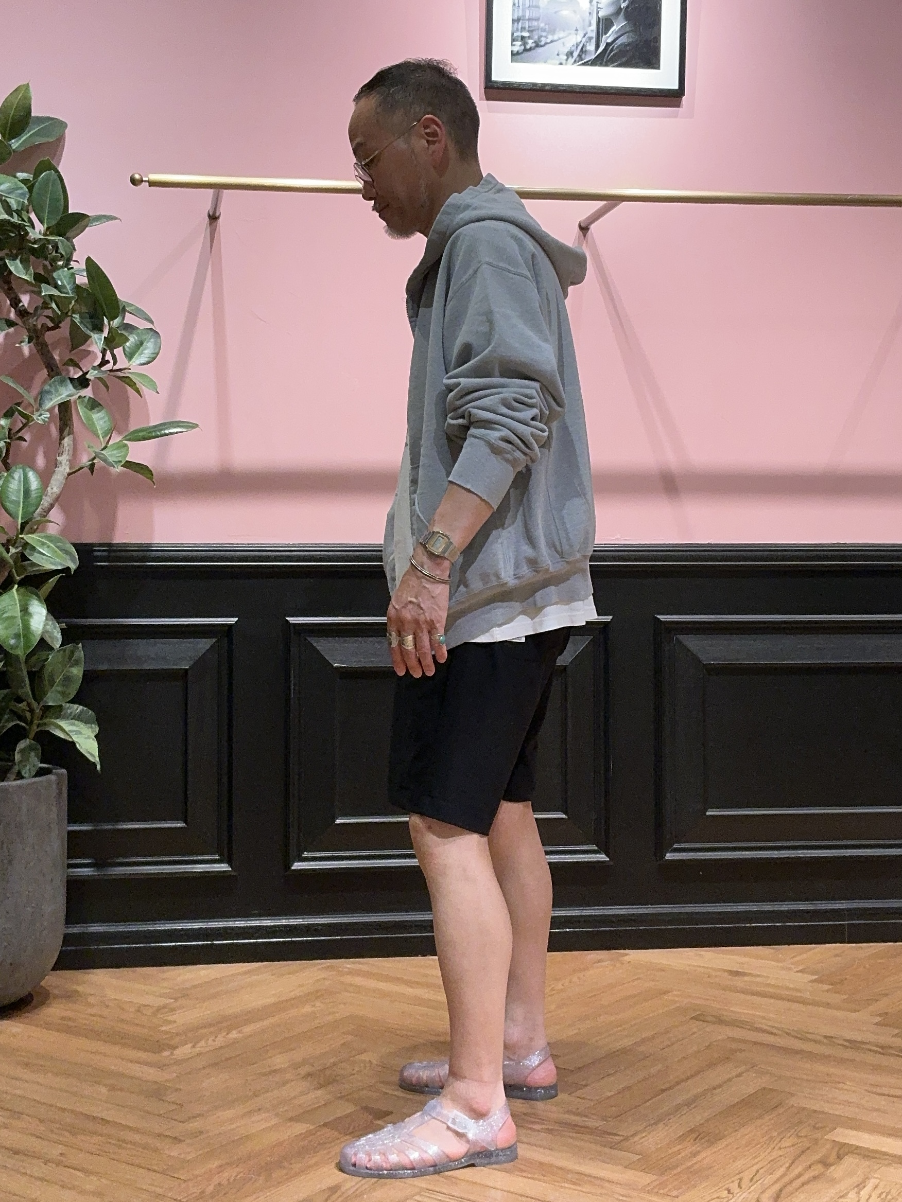 torigoeさんの「DRESSTERIOR｜◆REMI RELIEF（レミレリーフ）SP加工裏毛ZIPパーカ New Fit」を使ったコーディネート
