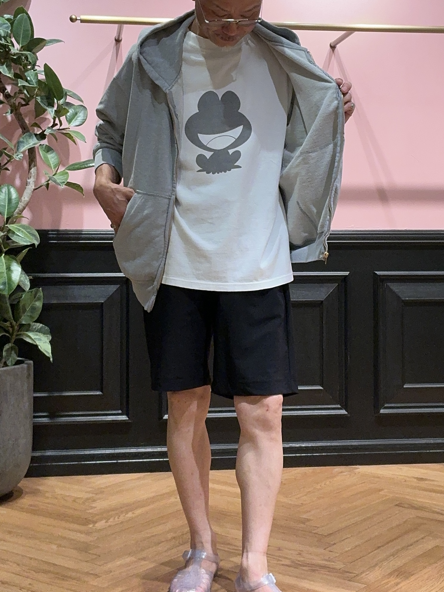 torigoeさんの「DRESSTERIOR｜◆REMI RELIEF（レミレリーフ）SP加工裏毛ZIPパーカ New Fit」を使ったコーディネート