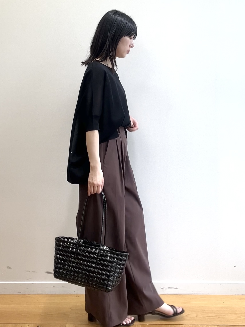 RINAさんの「OPAQUE.CLIP｜ドライタッチドルマンニット【洗濯機OK】」を使ったコーディネート