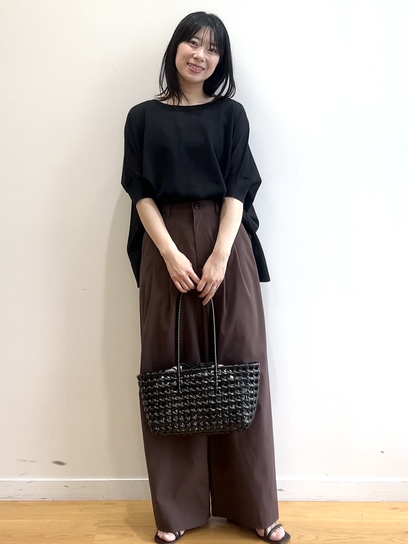 RINAさんの「OPAQUE.CLIP｜ドライタッチドルマンニット【洗濯機OK】」を使ったコーディネート
