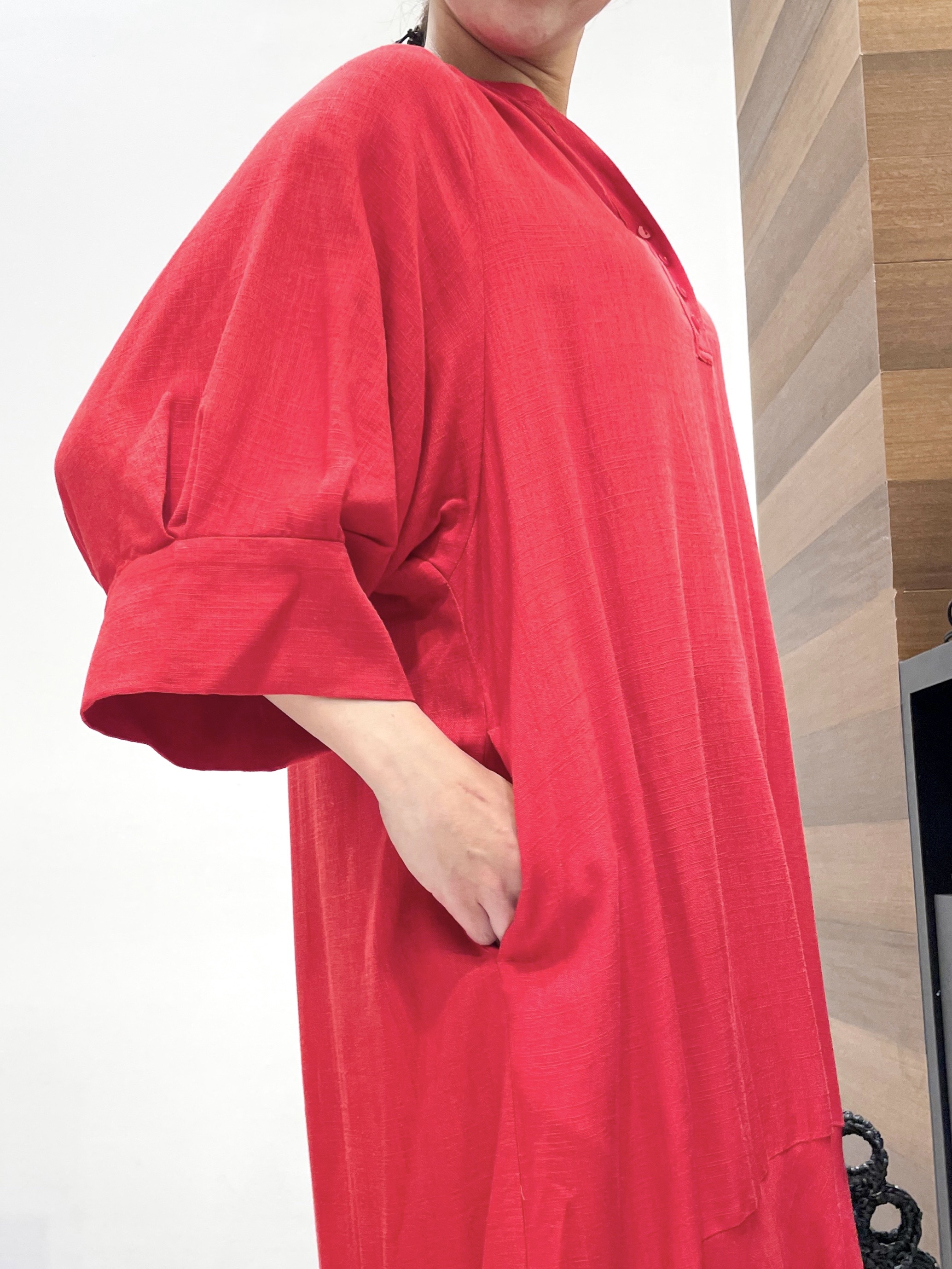 ともも。さんの「OPAQUE.CLIP｜キーネックロングワンピース【洗える】」を使ったコーディネート