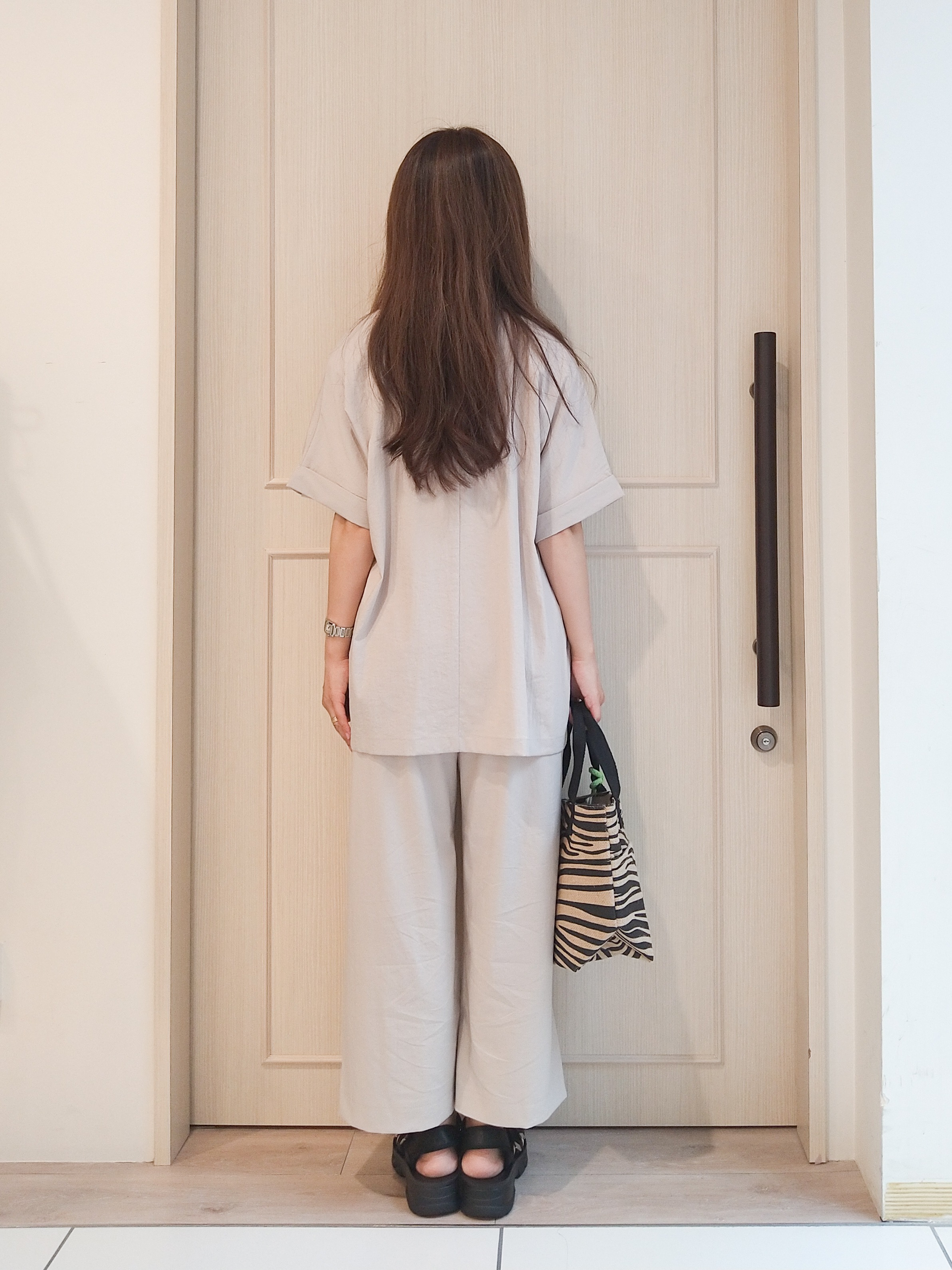 mi-saさんの「SHOO･LA･RUE｜【高レビュー/洗濯機可/セットアップ可】軽凛(かろりん) 半袖ジャケット」を使ったコーディネート