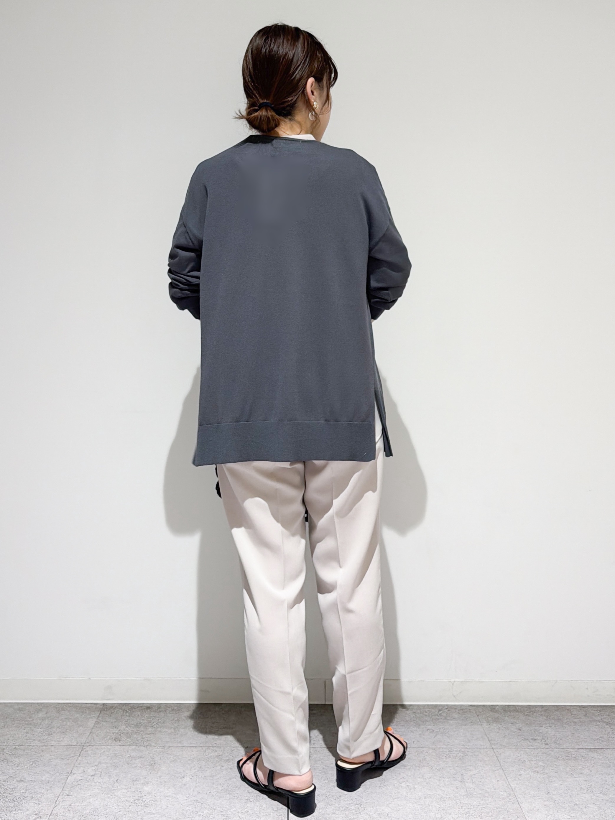 すずママさんの「OPAQUE.CLIP｜【接触冷感】ニットカーディガン《洗濯機OK／抗ピリング》」を使ったコーディネート