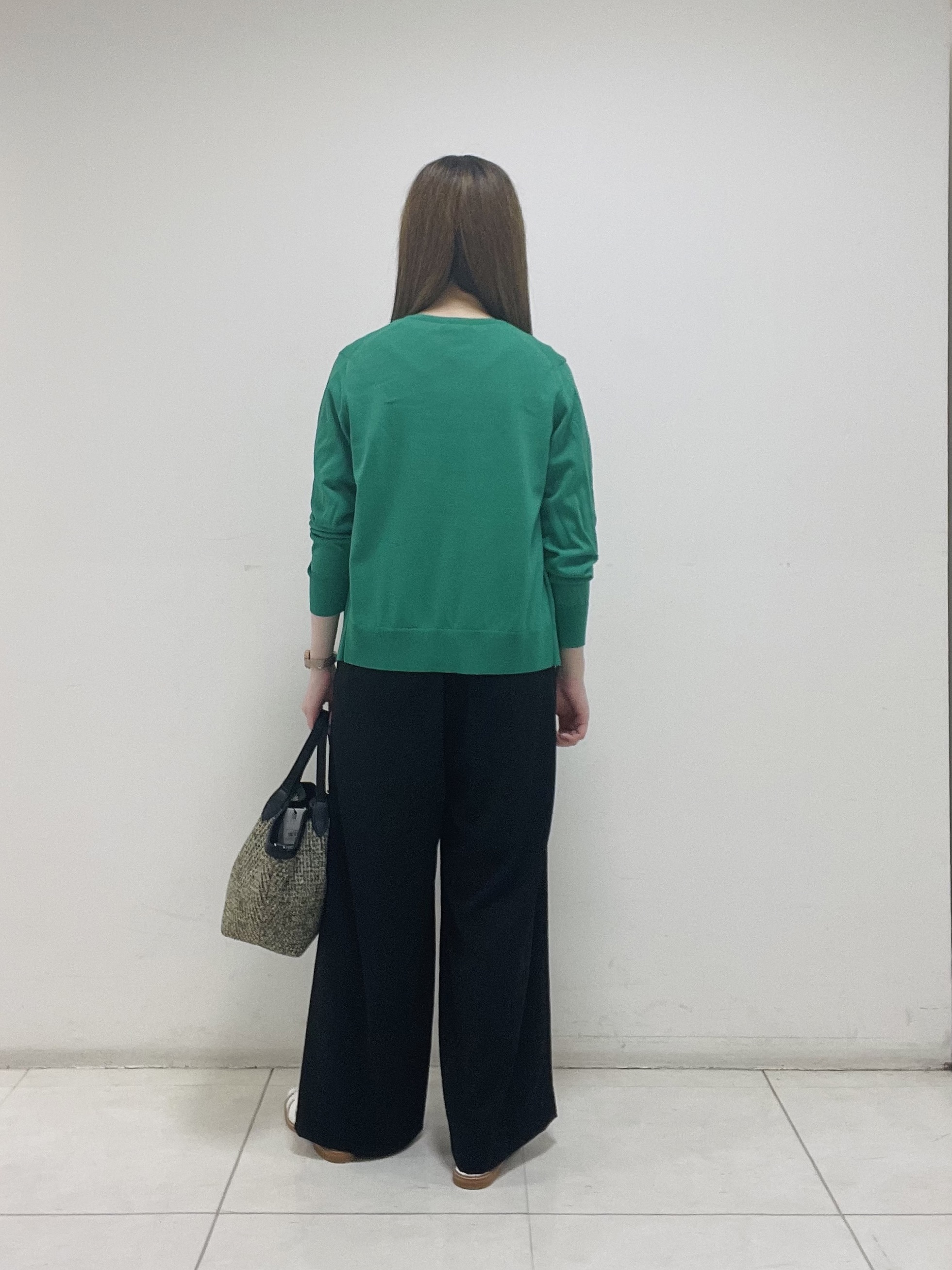 mさんの「INDIVI｜【UVケア/接触冷感／アンサンブル】丸首カーディガン＆袖スリット5分袖ニット」を使ったコーディネート