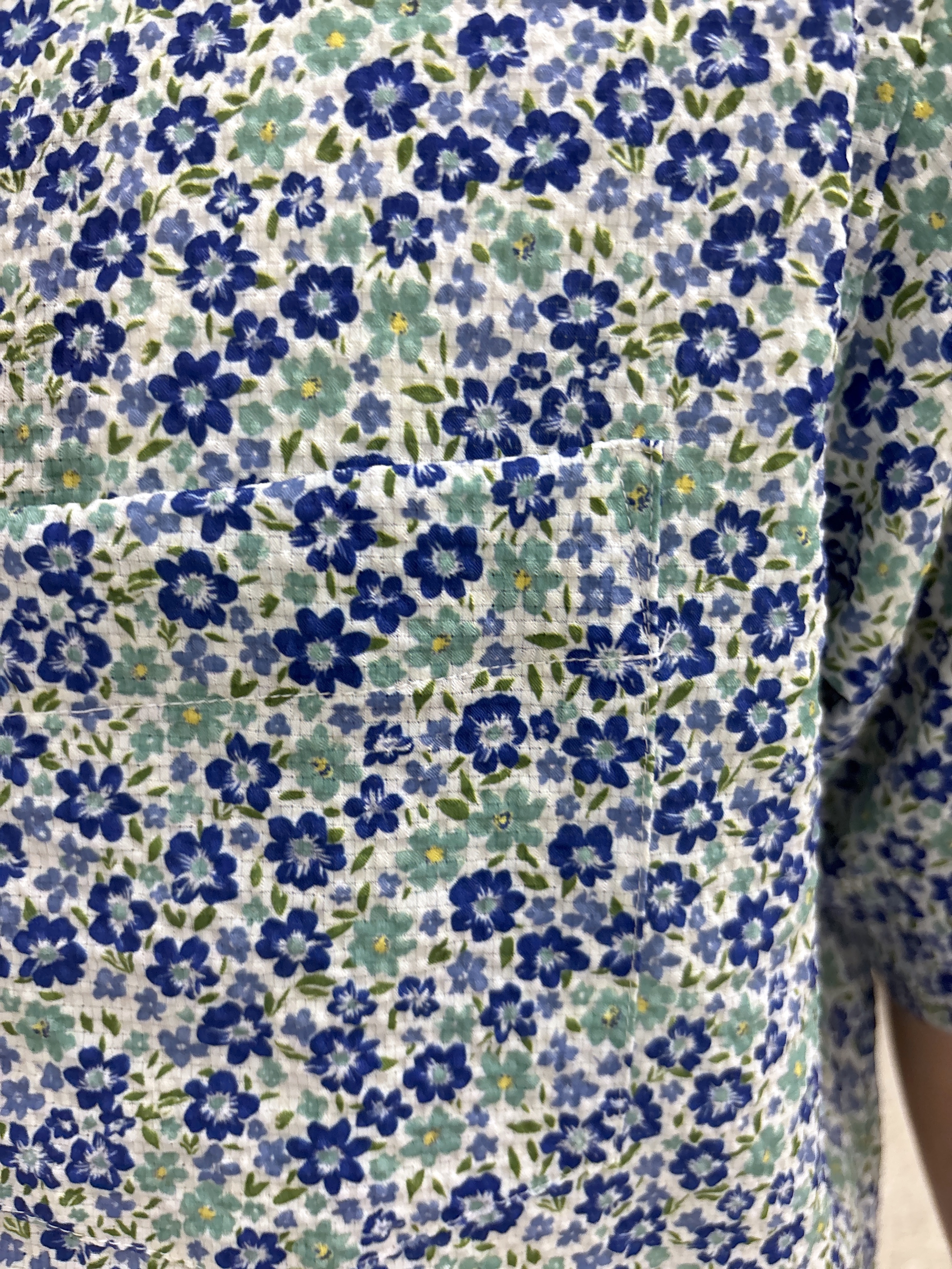 KEIさんの「TAKEO KIKUCHI｜リップル小花シャツ」を使ったコーディネート