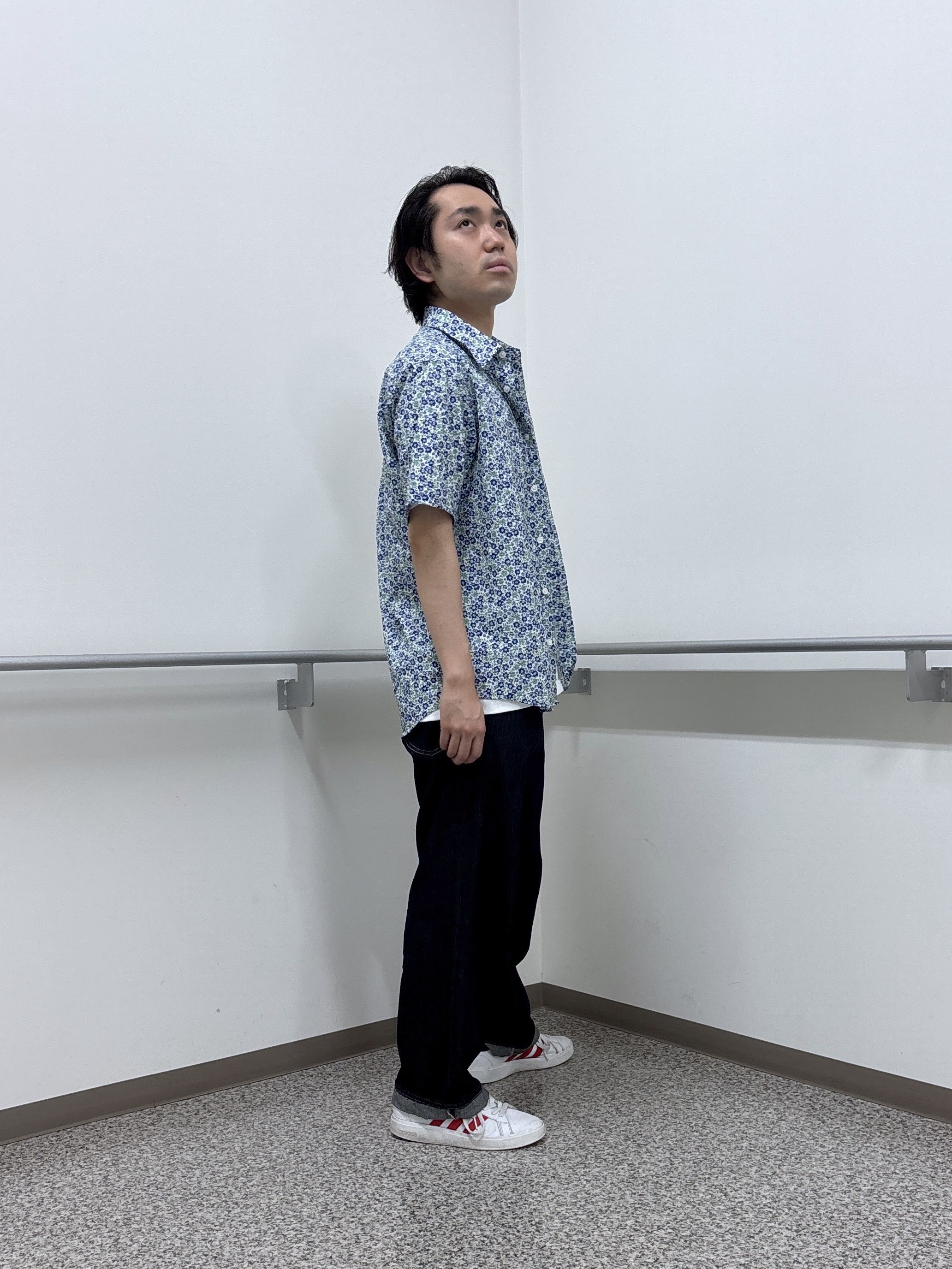 KEIさんの「TAKEO KIKUCHI｜リップル小花シャツ」を使ったコーディネート
