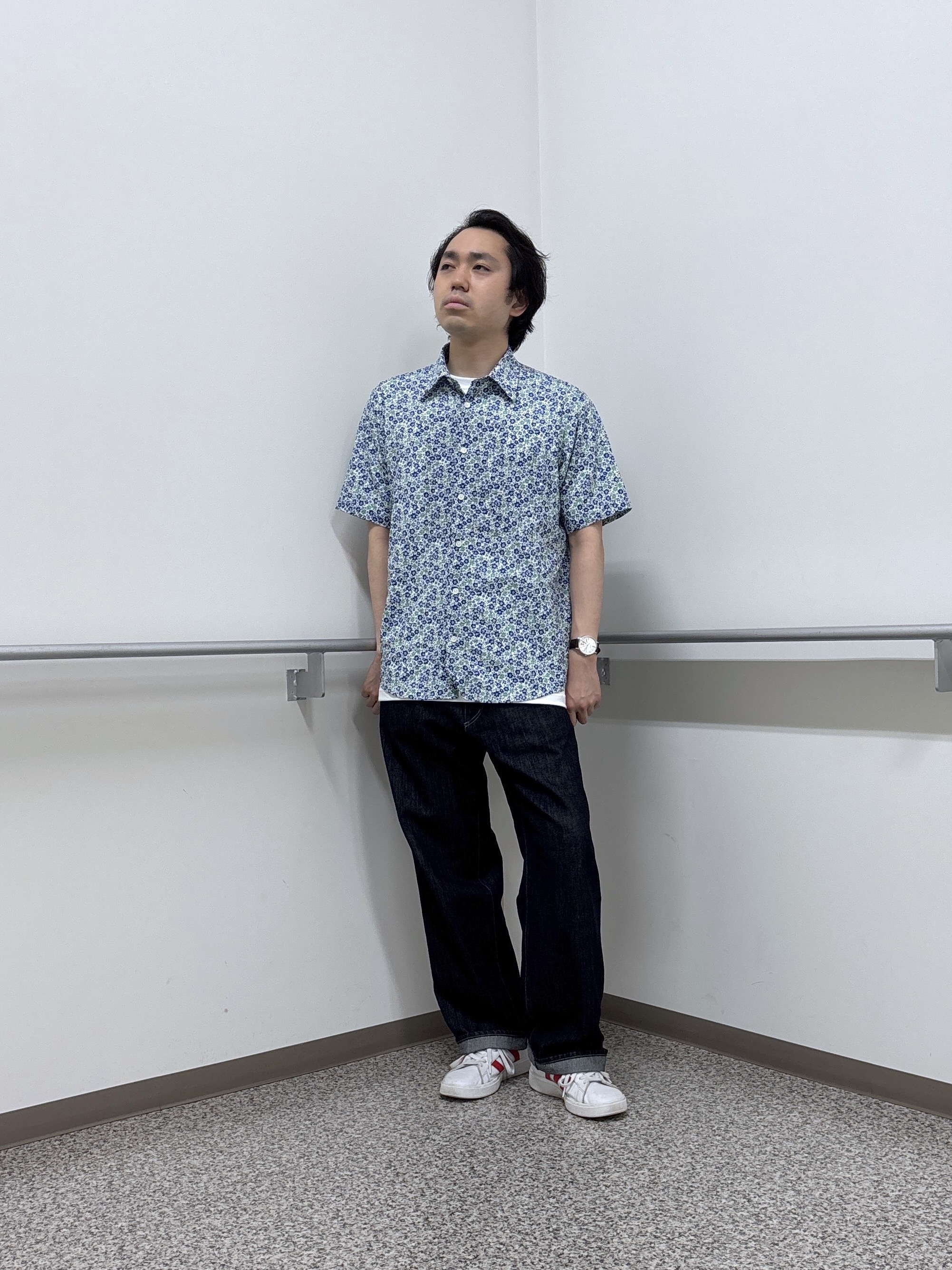 KEIさんの「TAKEO KIKUCHI｜リップル小花シャツ」を使ったコーディネート