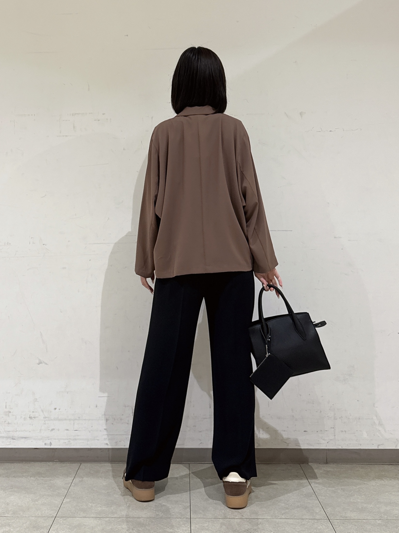 rinaさんの「INDIVI｜【洗える／UVケア／SETUP可】着る日傘ワイドパンツ」を使ったコーディネート