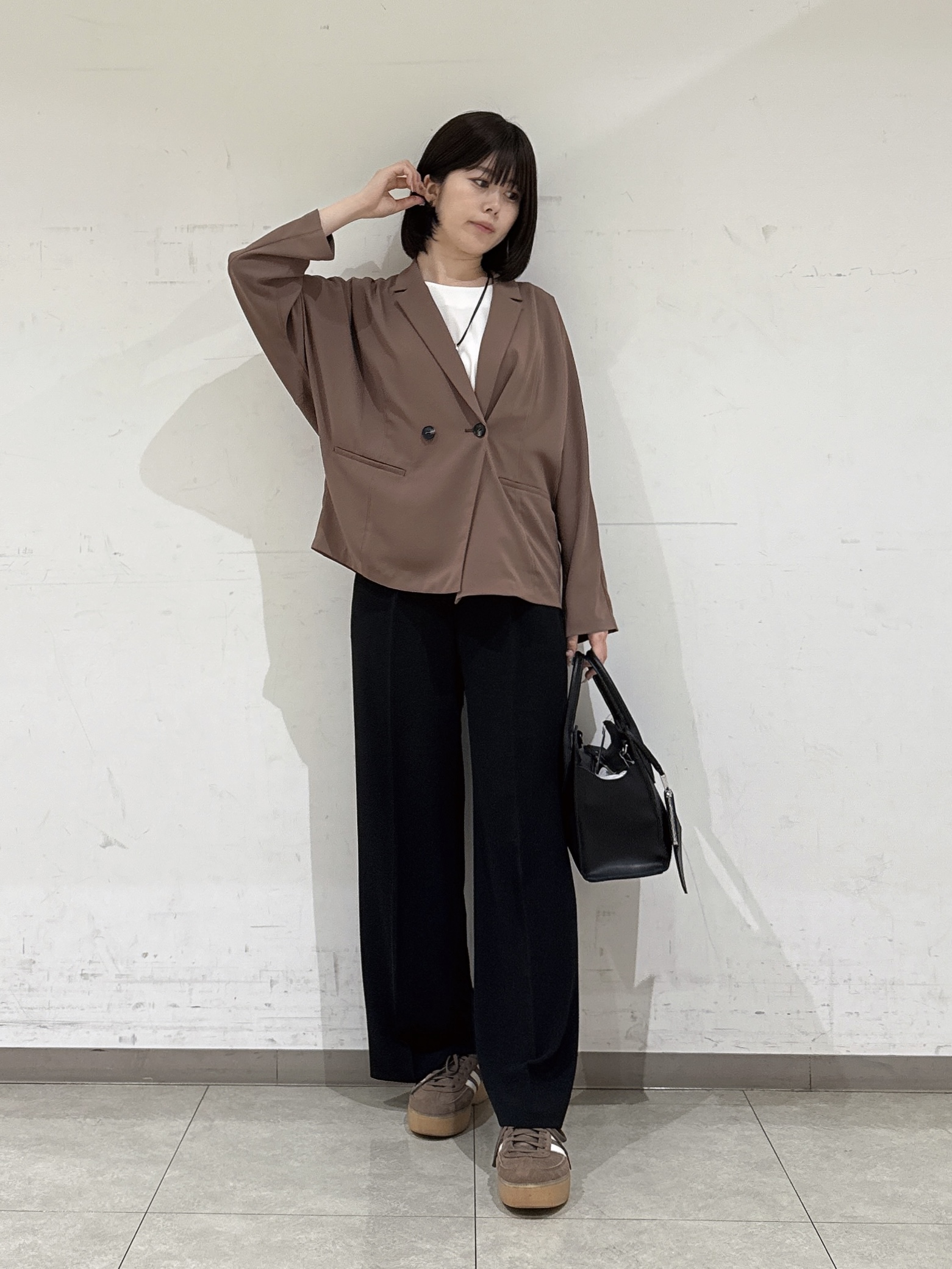 rinaさんの「INDIVI｜【洗える／UVケア／SETUP可】着る日傘ワイドパンツ」を使ったコーディネート