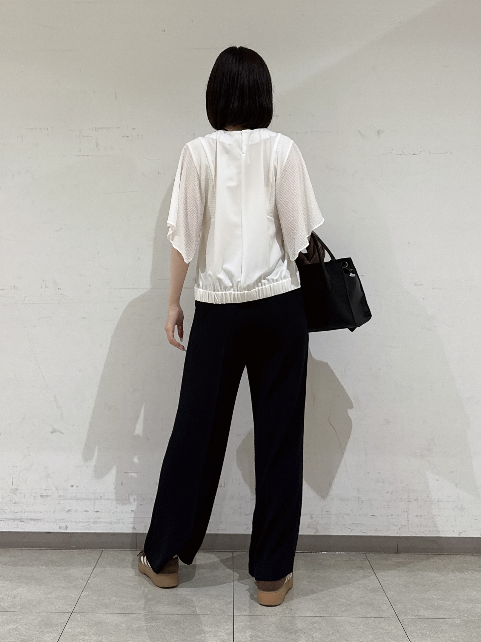 rinaさんの「INDIVI｜【洗える／UVケア／SETUP可】着る日傘ワイドパンツ」を使ったコーディネート