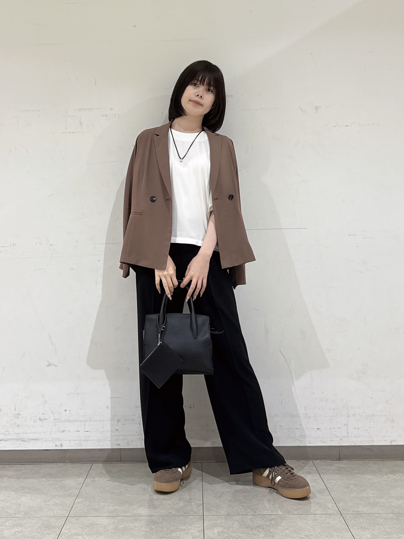 rinaさんの「INDIVI｜【洗える／UVケア／SETUP可】着る日傘ワイドパンツ」を使ったコーディネート