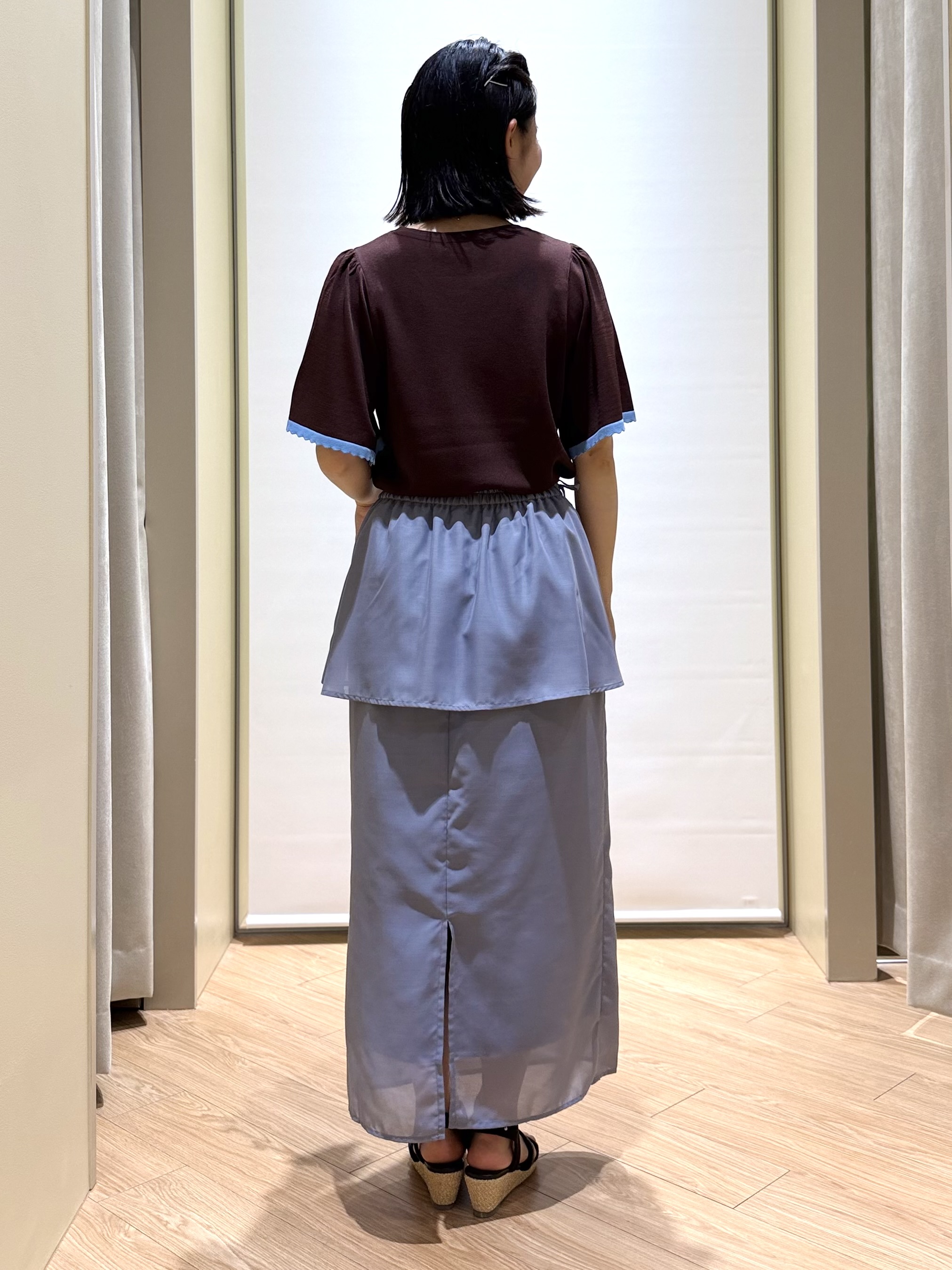 あんりさんの「grove｜高評価！【シリーズ累計36万枚！名品ニット】やわらかドライタッチ スカラップスリーブニット」を使ったコーディネート