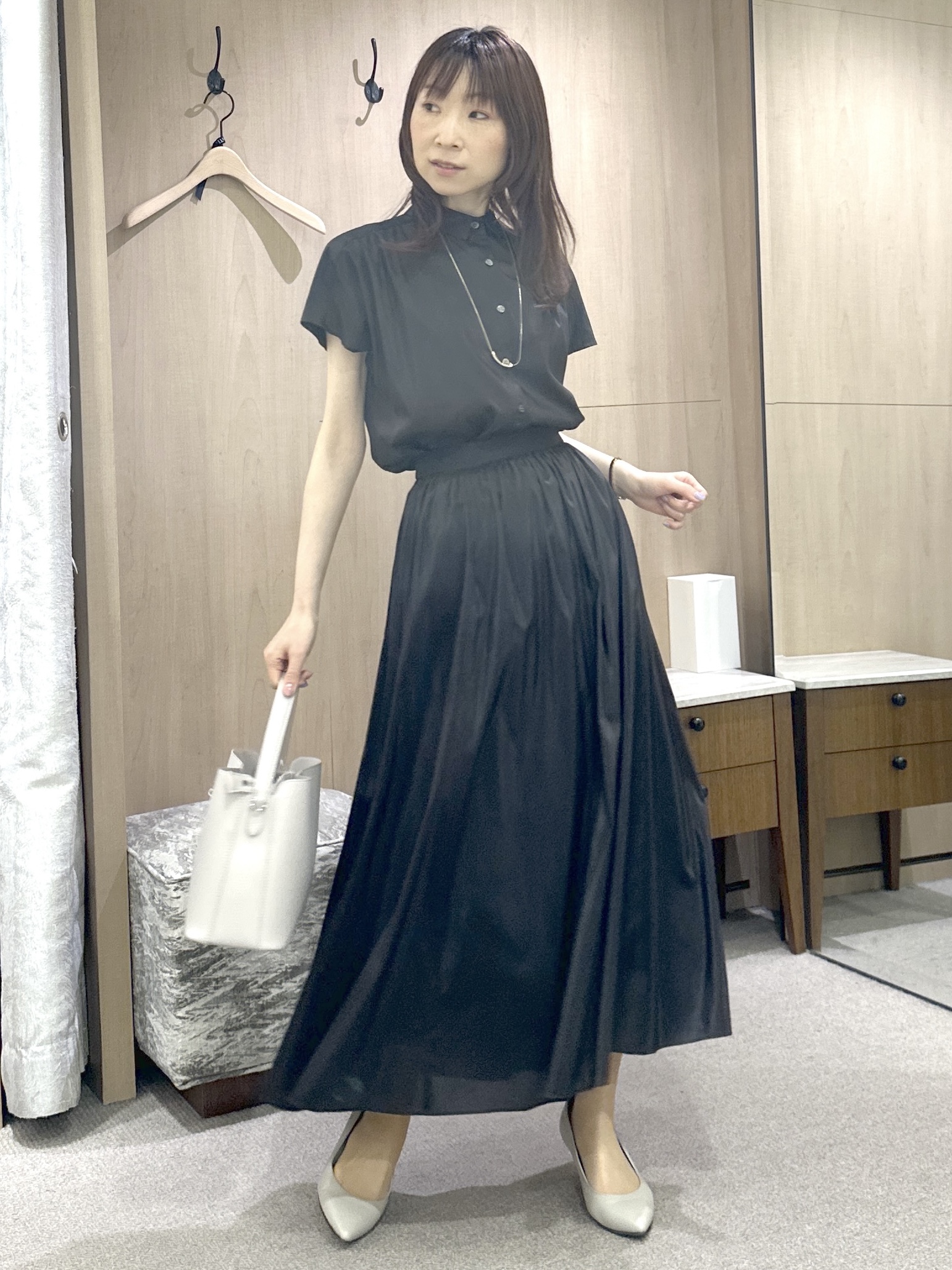 Miwaさんの「UNTITLED｜【セットアップ可/軽量/清涼感】ローンギャザーブラウス」を使ったコーディネート