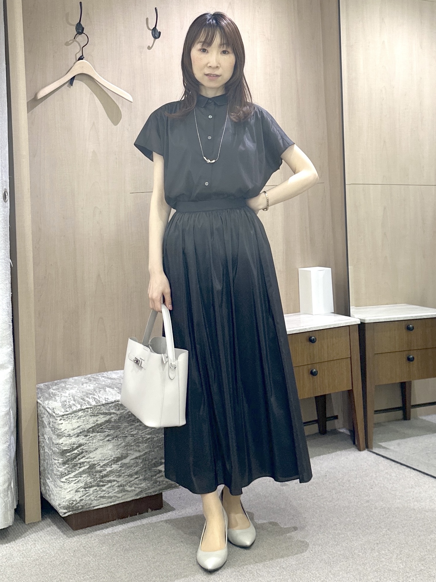 Miwaさんの「UNTITLED｜【セットアップ可/軽量/清涼感】ローンギャザーブラウス」を使ったコーディネート
