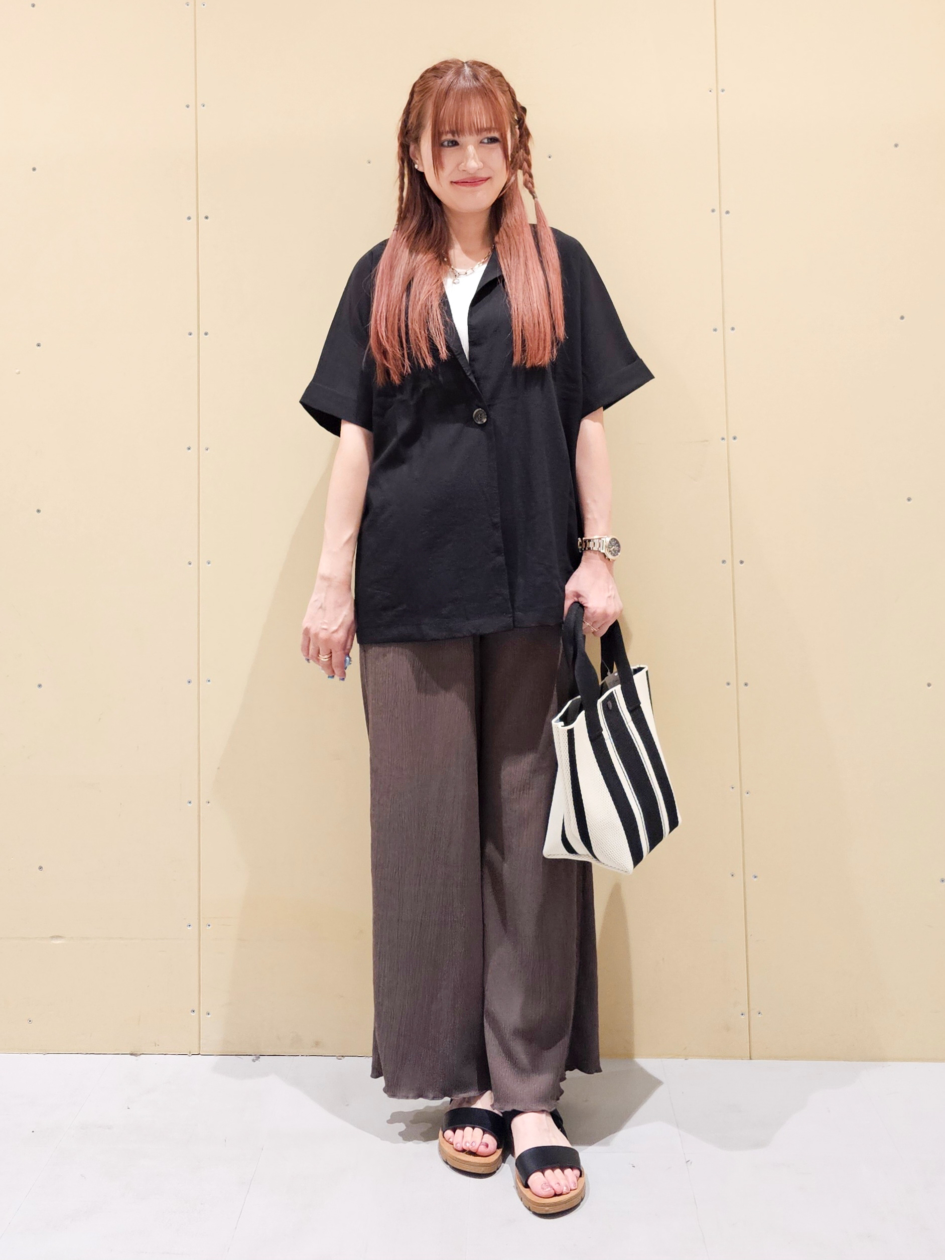 ゆゆさんの「SHOO･LA･RUE｜【高レビュー/洗濯機可/セットアップ可】軽凛(かろりん) 半袖ジャケット」を使ったコーディネート