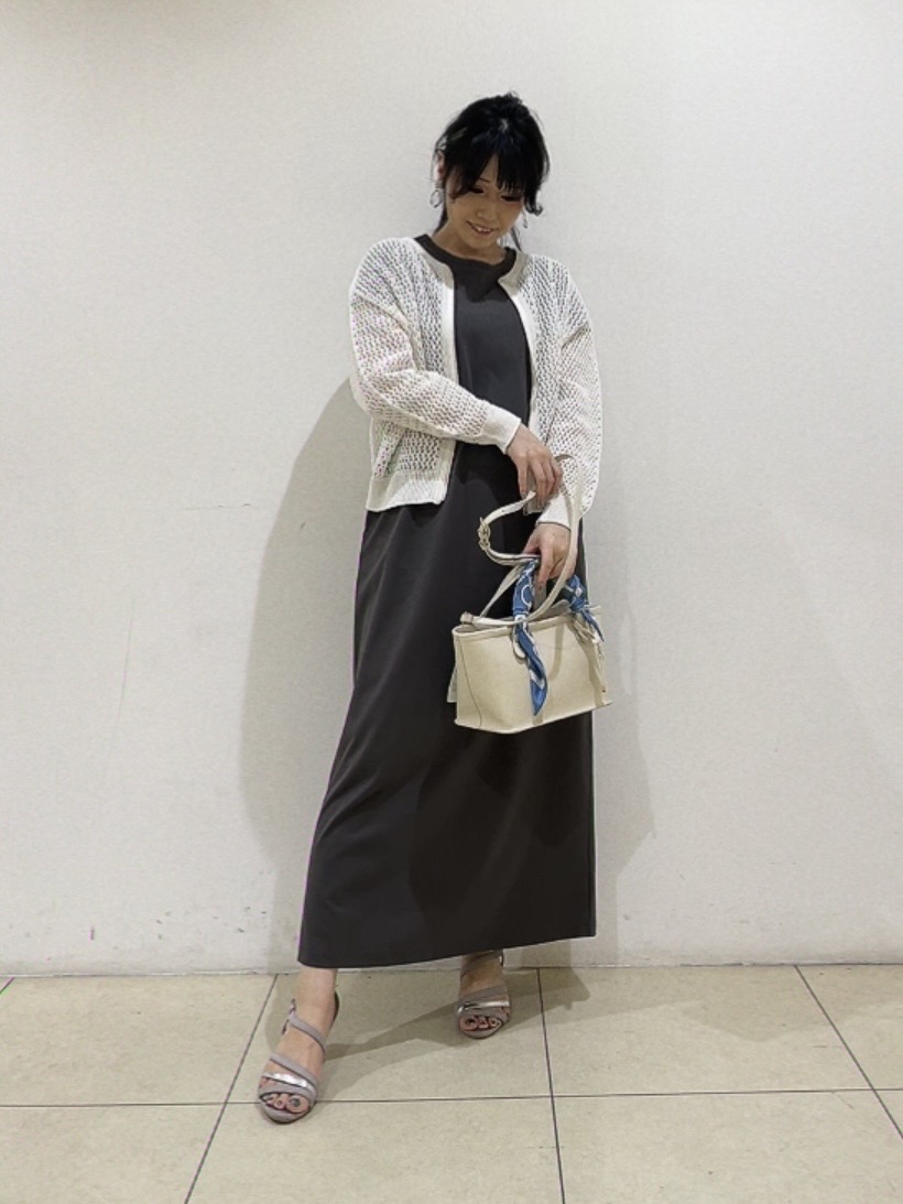 watanabeさんの「UNTITLED｜【洗える／コットン】メッシュジップニットカーディガン」を使ったコーディネート