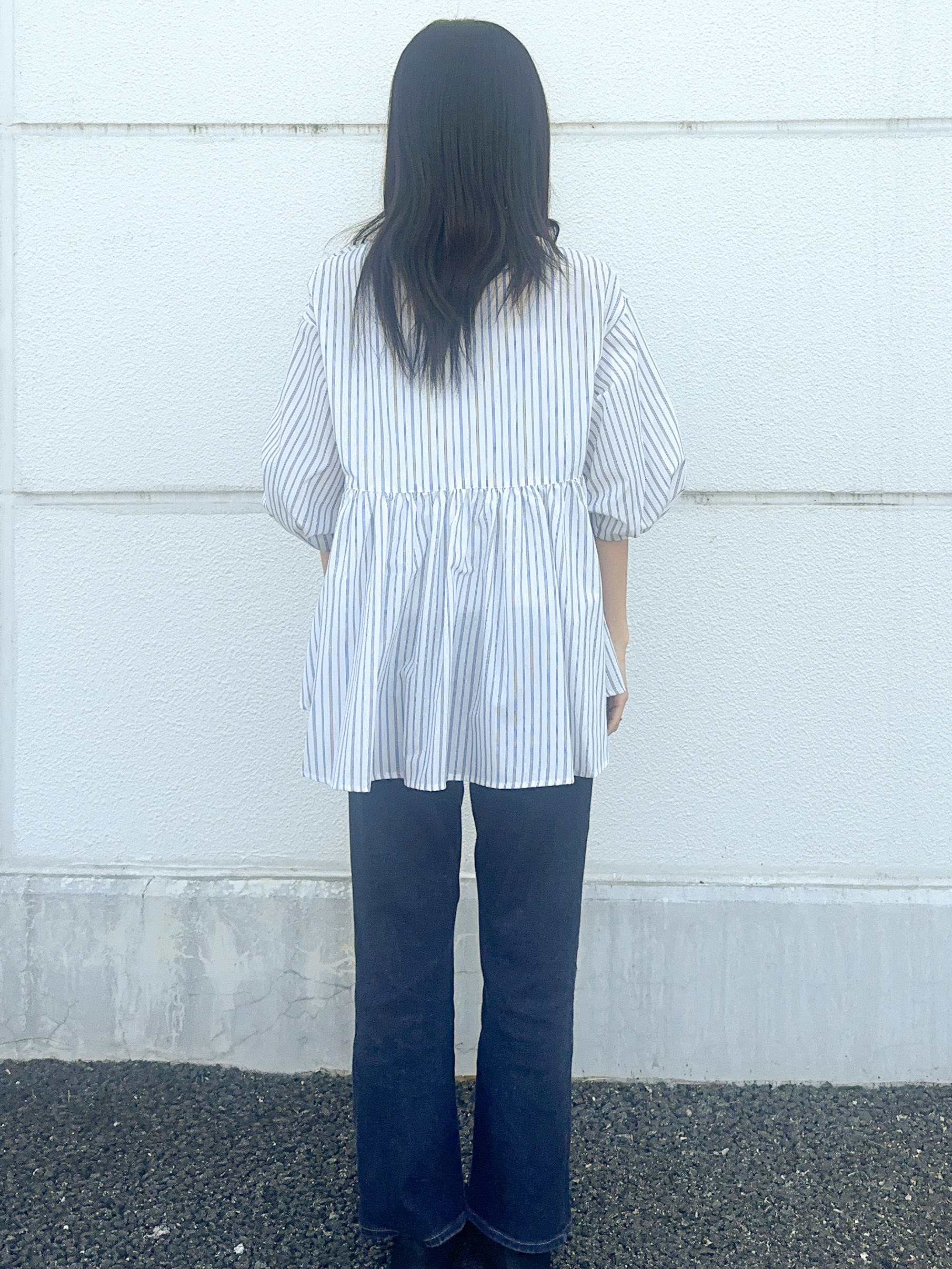 エリさんの「OPAQUE.CLIP｜スキッパーペプラムブラウス【洗濯機OK】」を使ったコーディネート