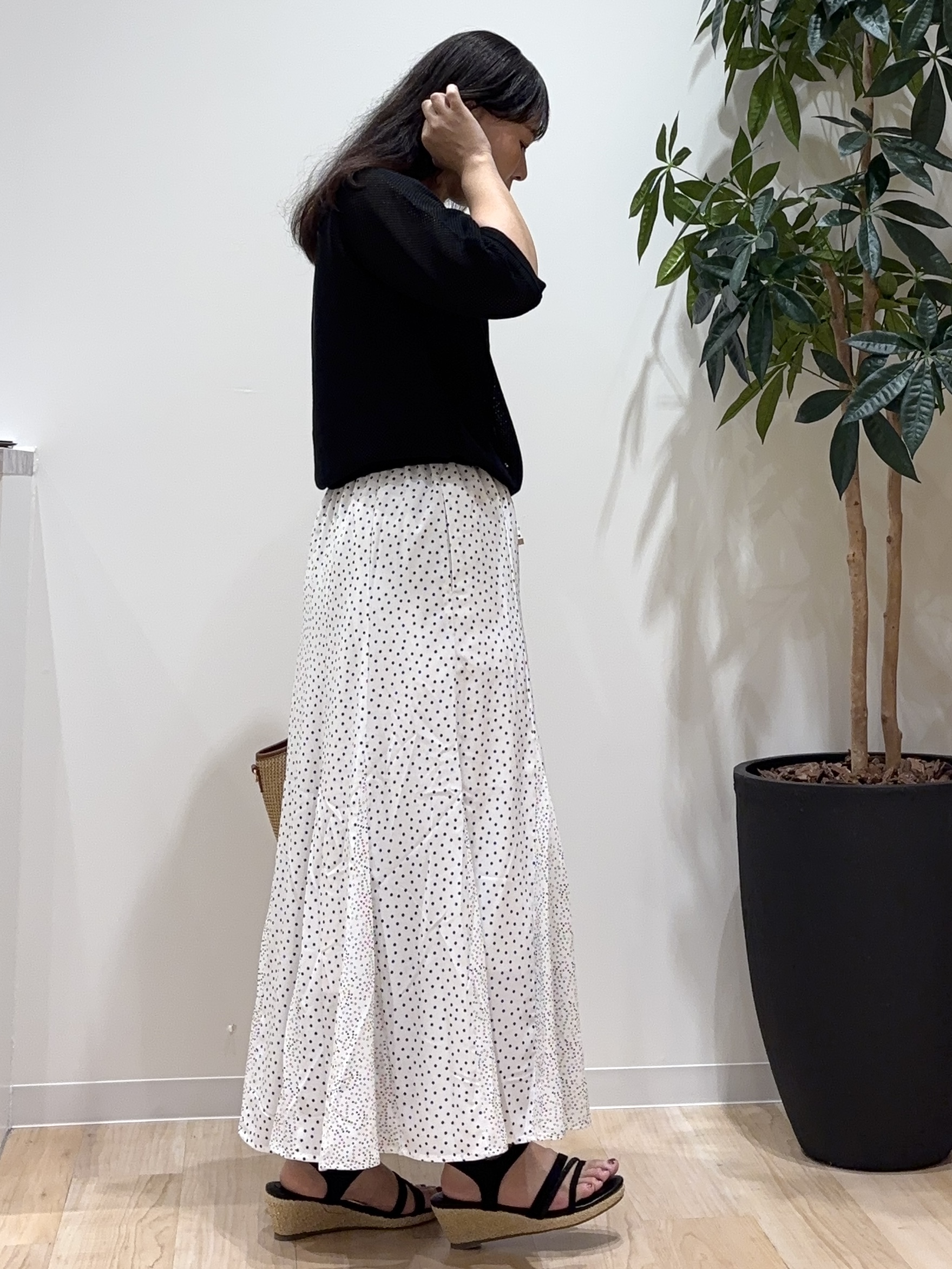 miraiさんの「grove｜【洗える】透けない、大人のメッシュカーディガン」を使ったコーディネート
